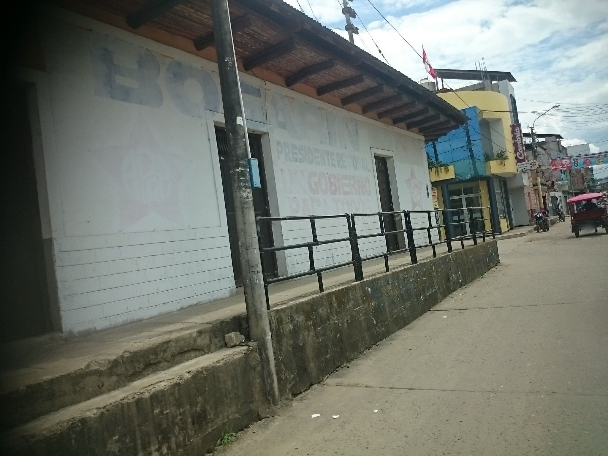 Street view near Hotel Río Cumbaza, La Banda — © sguinetti (CC BY-SA · Mapillary)