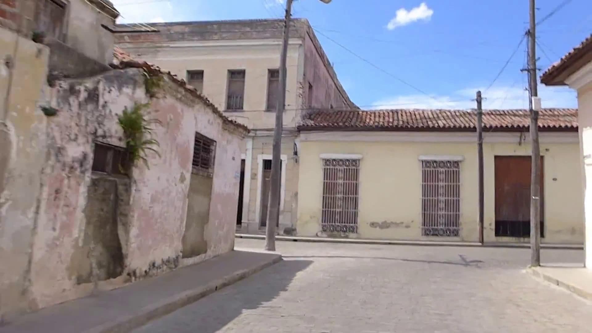 Street view near Casa diocesana La Merced, Camagüey