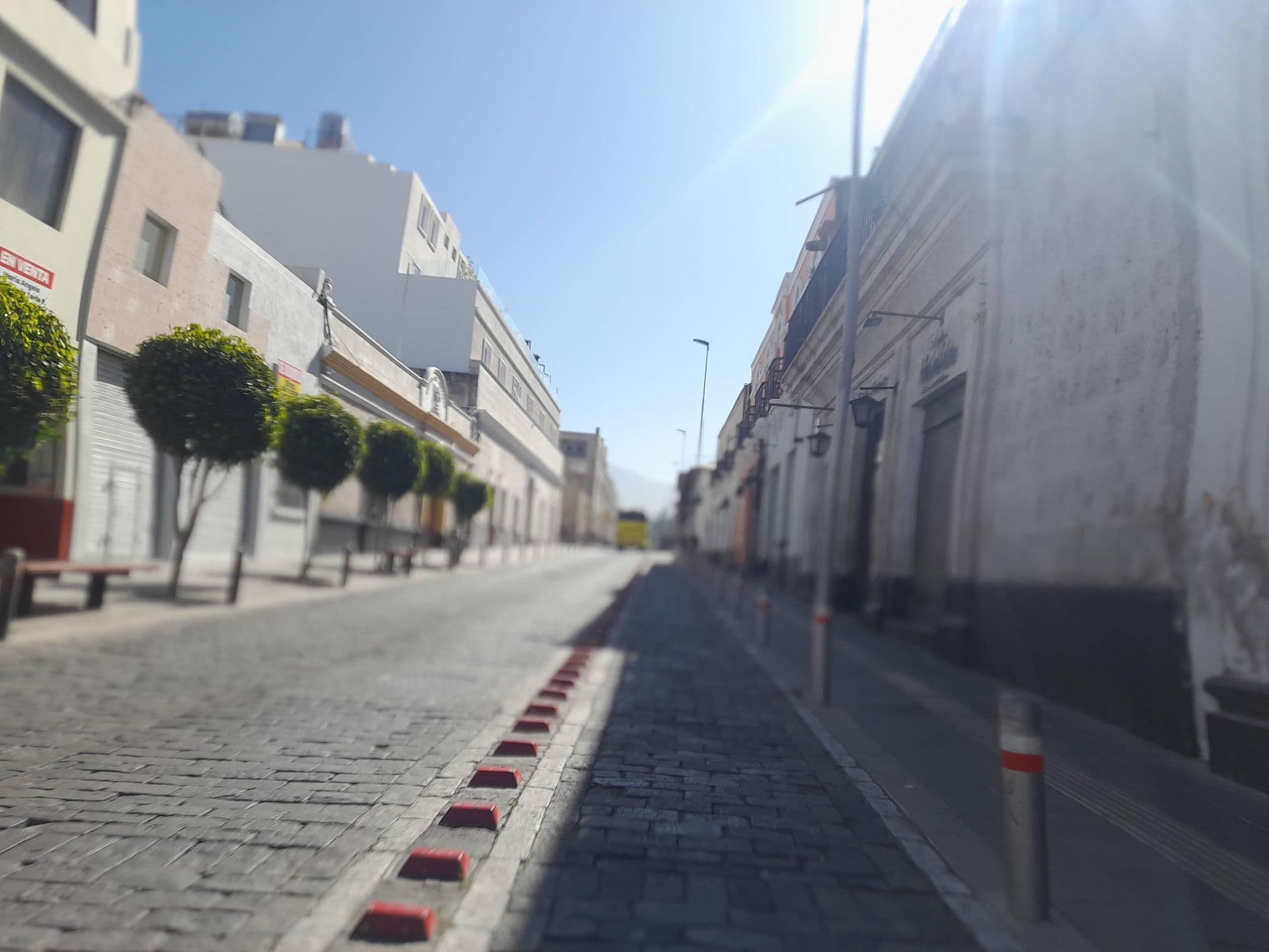 Street view near Hotel Yllari, Arequipa — © EnBiciadoAQP1 (CC BY-SA · Mapillary)
