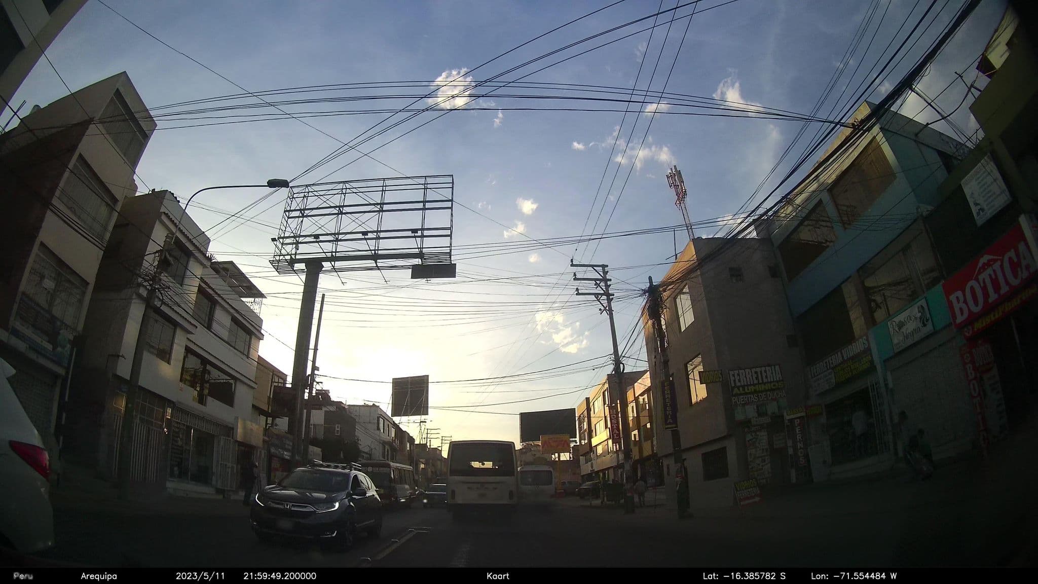 Street view near Kantu Hotel, Arequipa — © kaart_2 (CC BY-SA · Mapillary)