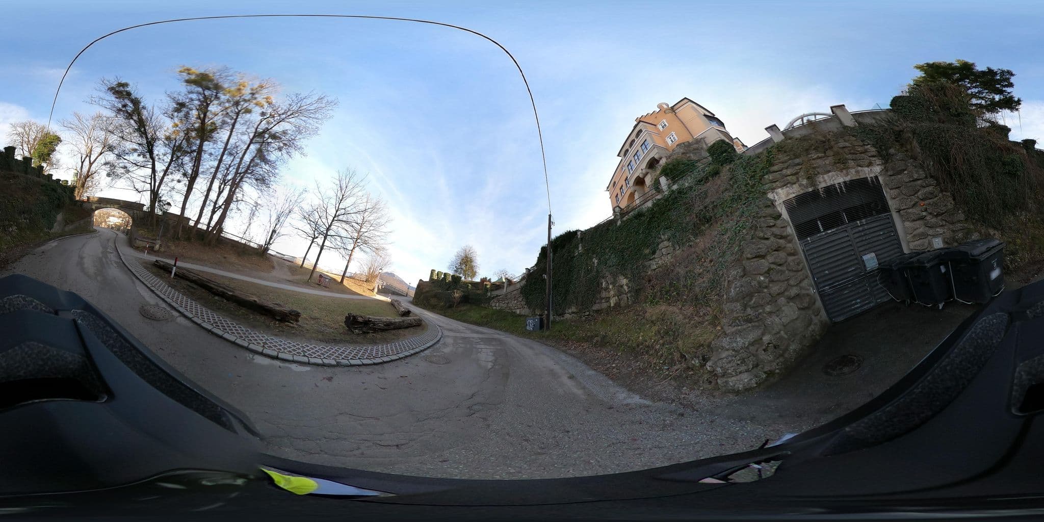 Street view near Hotel Schloss Mönchstein, Salzburg — © OidaHeast (CC BY-SA · Mapillary)