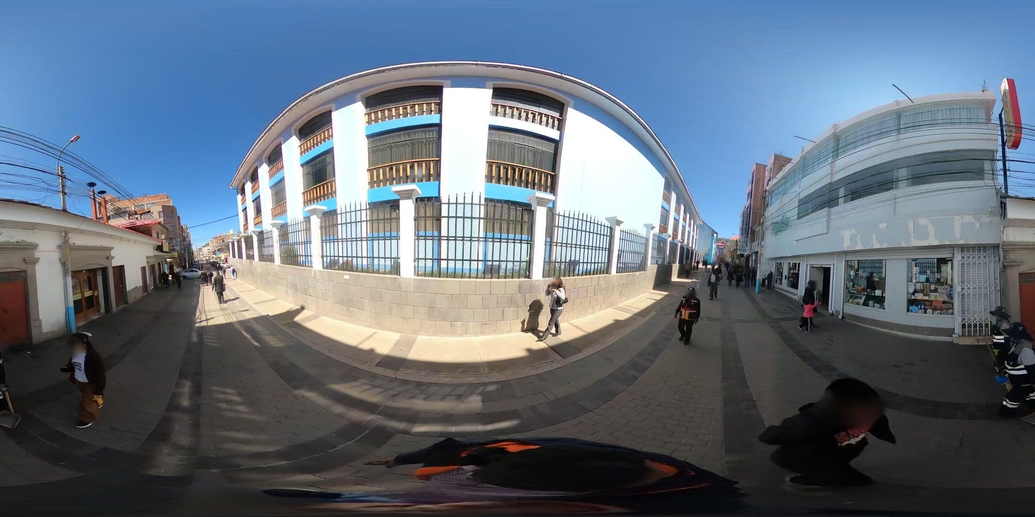 Street view near Hostelling Pachacutec Inn, Puno — © johnarupire (CC BY-SA · Mapillary)
