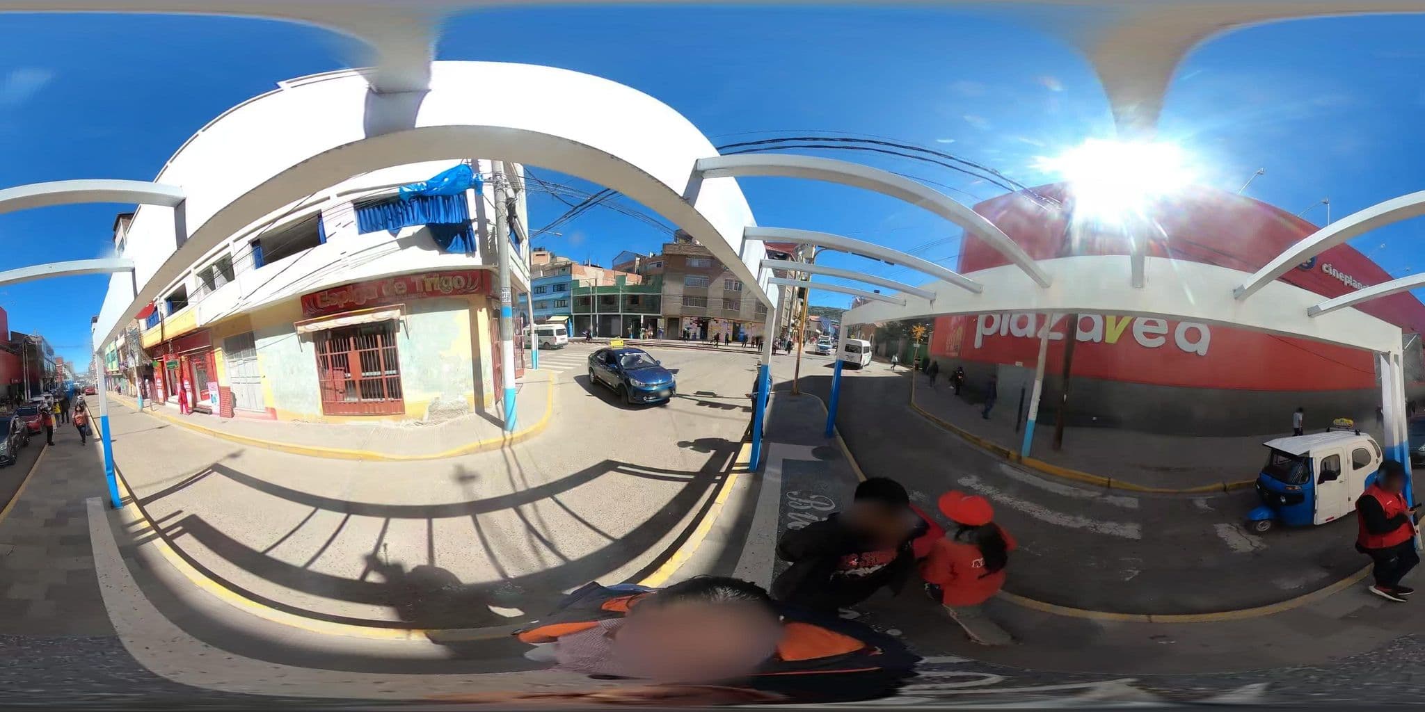 Street view near Santa Maria Inn, Puno — © johnarupire (CC BY-SA · Mapillary)