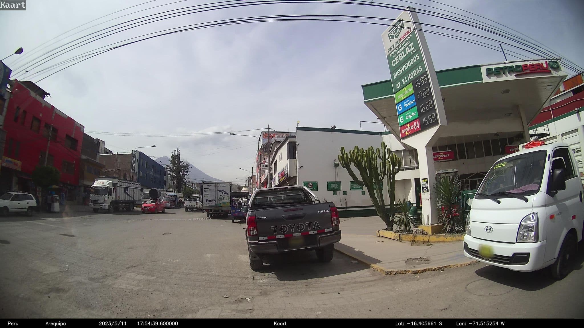 Street view near Hostal La Familia, Arequipa — © kaart_2 (CC BY-SA · Mapillary)