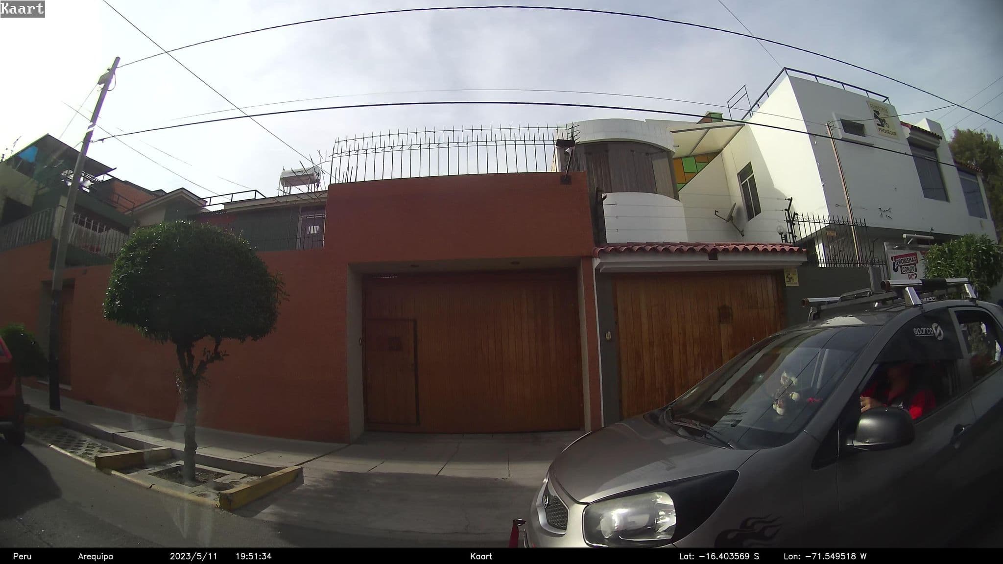 Street view near Hotel Helena, Arequipa — © kaart_2 (CC BY-SA · Mapillary)