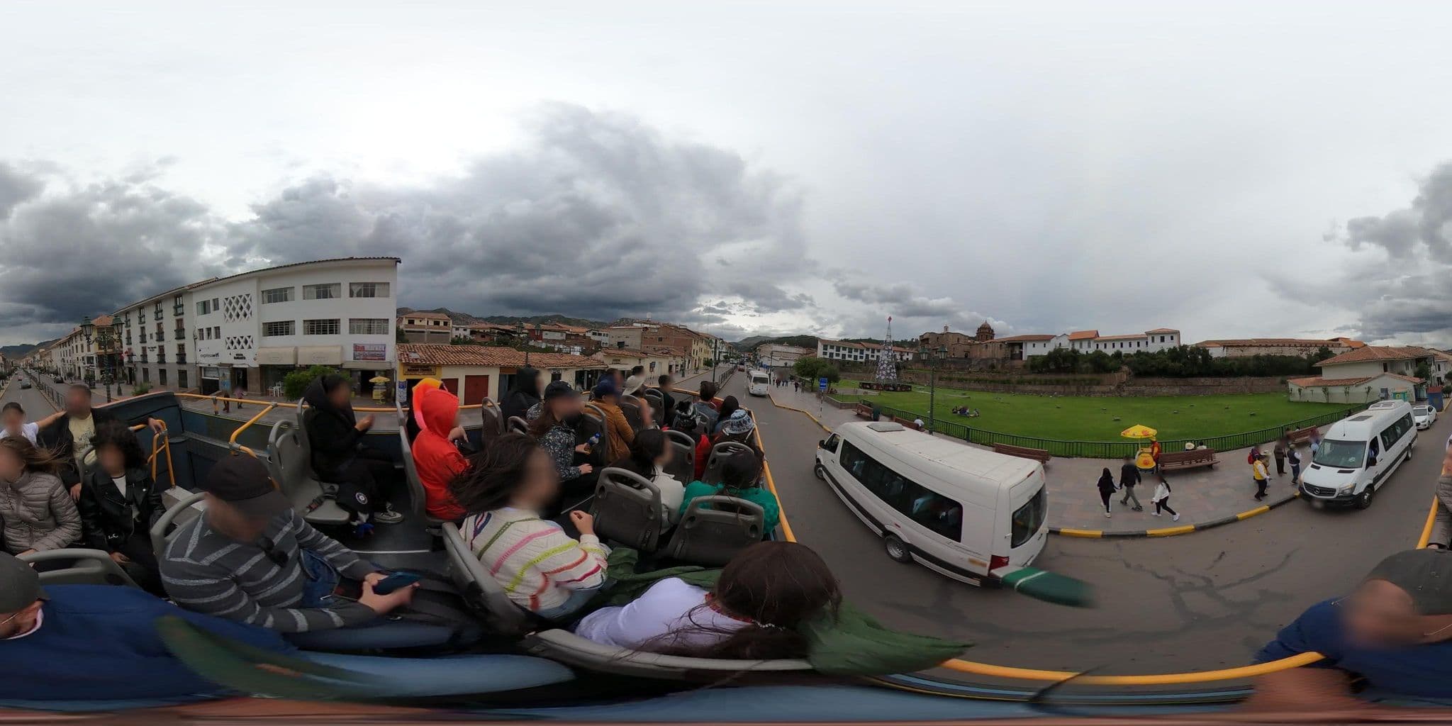 Street view near San Agustín Plaza, Santiago — © jaderbavaresco (CC BY-SA · Mapillary)