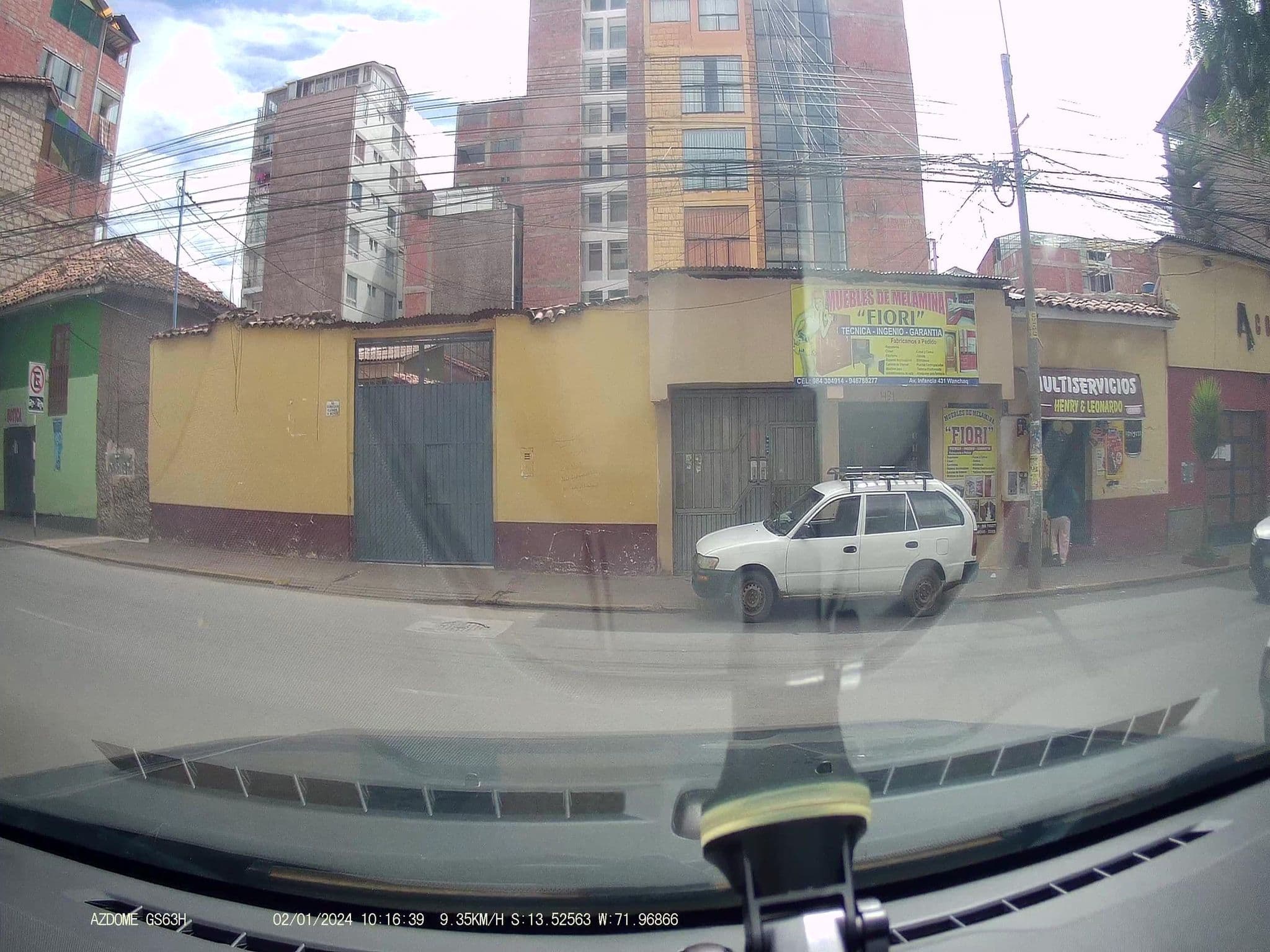 Street view near Kintu Apart-hotel, Wanchaq — © jaderbavaresco (CC BY-SA · Mapillary)
