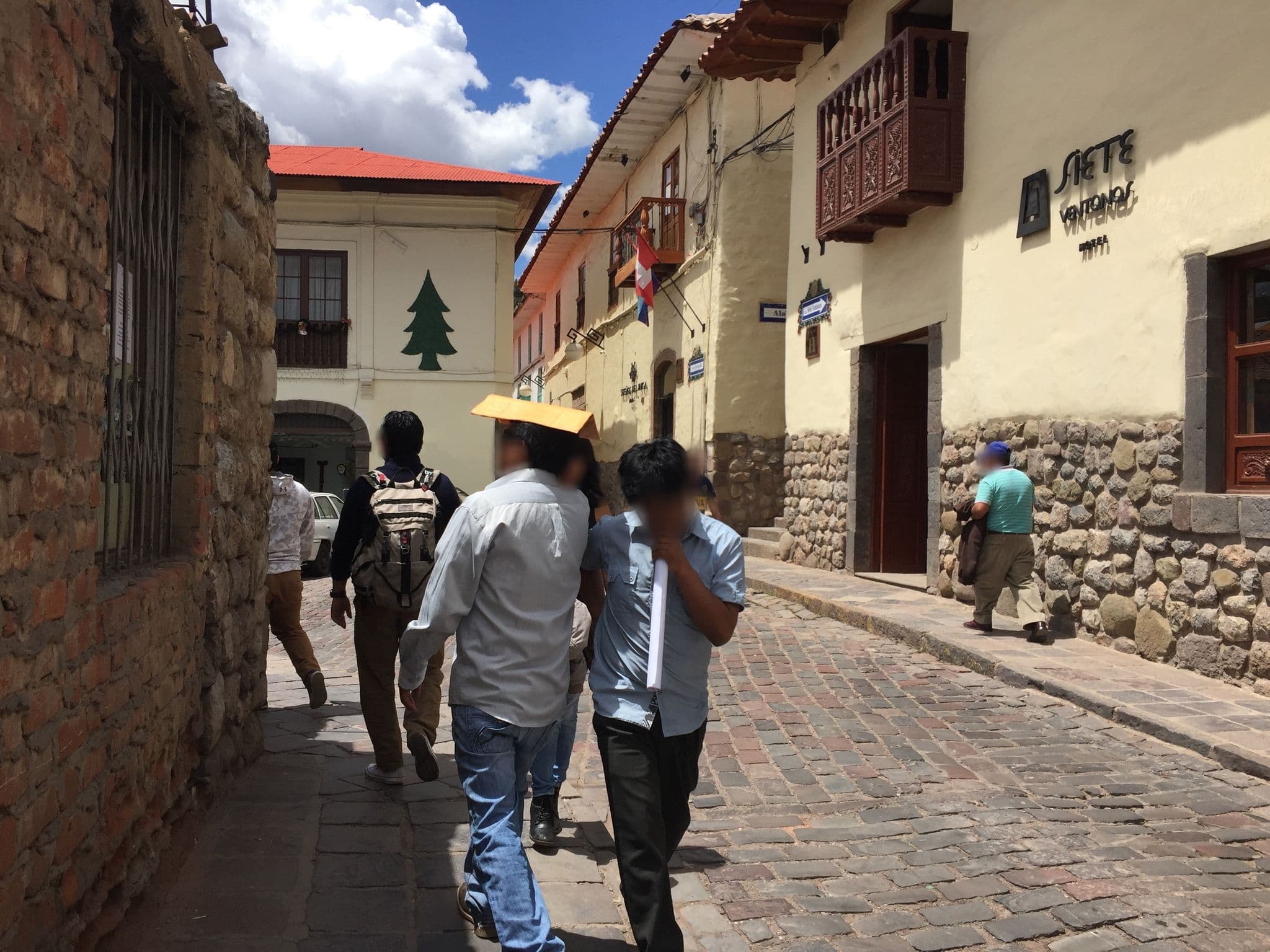Street view near Hotel 7 Ventanas, Wanchaq — © raul (CC BY-SA · Mapillary)