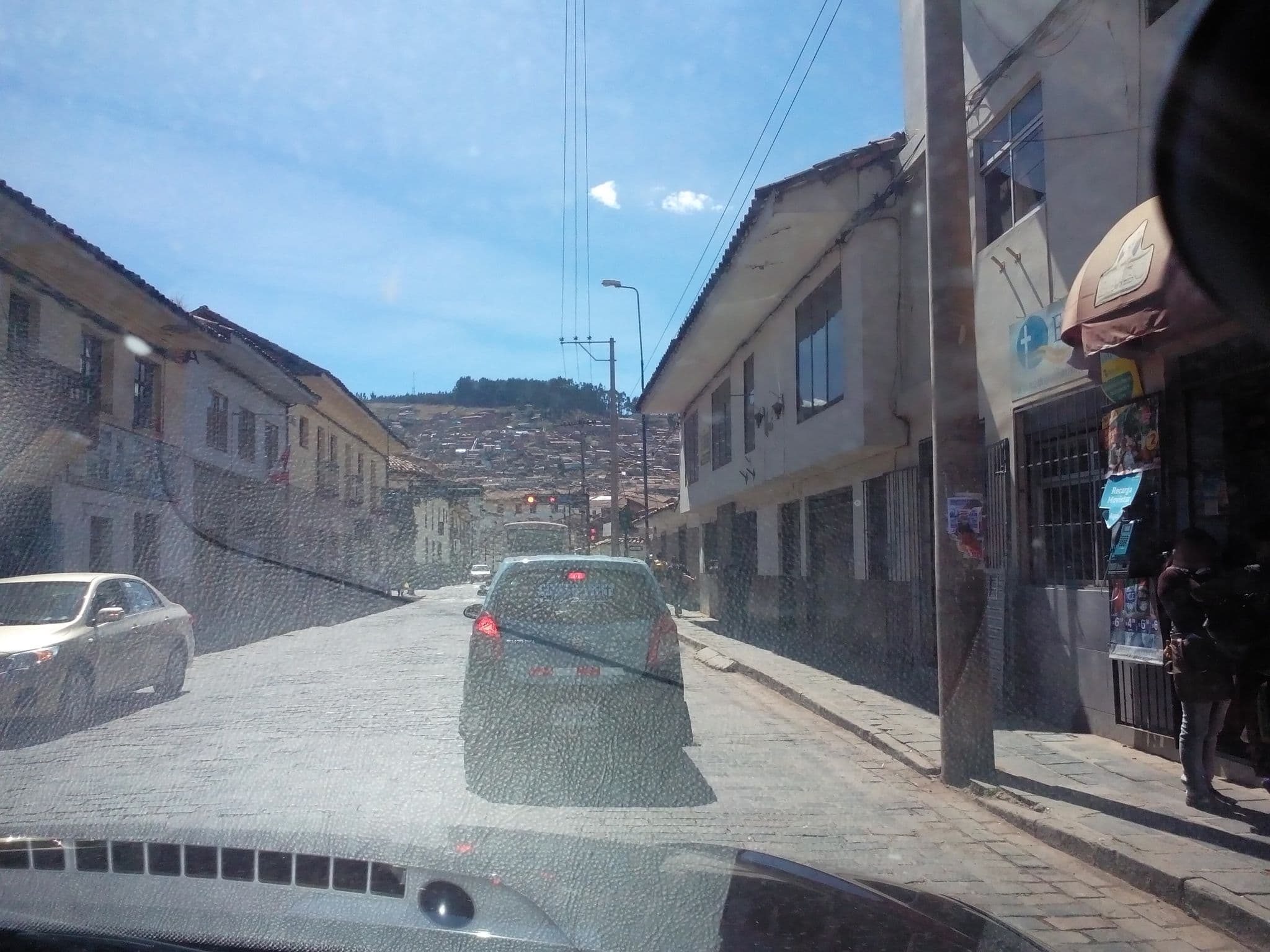 Street view near Puriwasi Hostels, Santiago — © derfred (CC BY-SA · Mapillary)