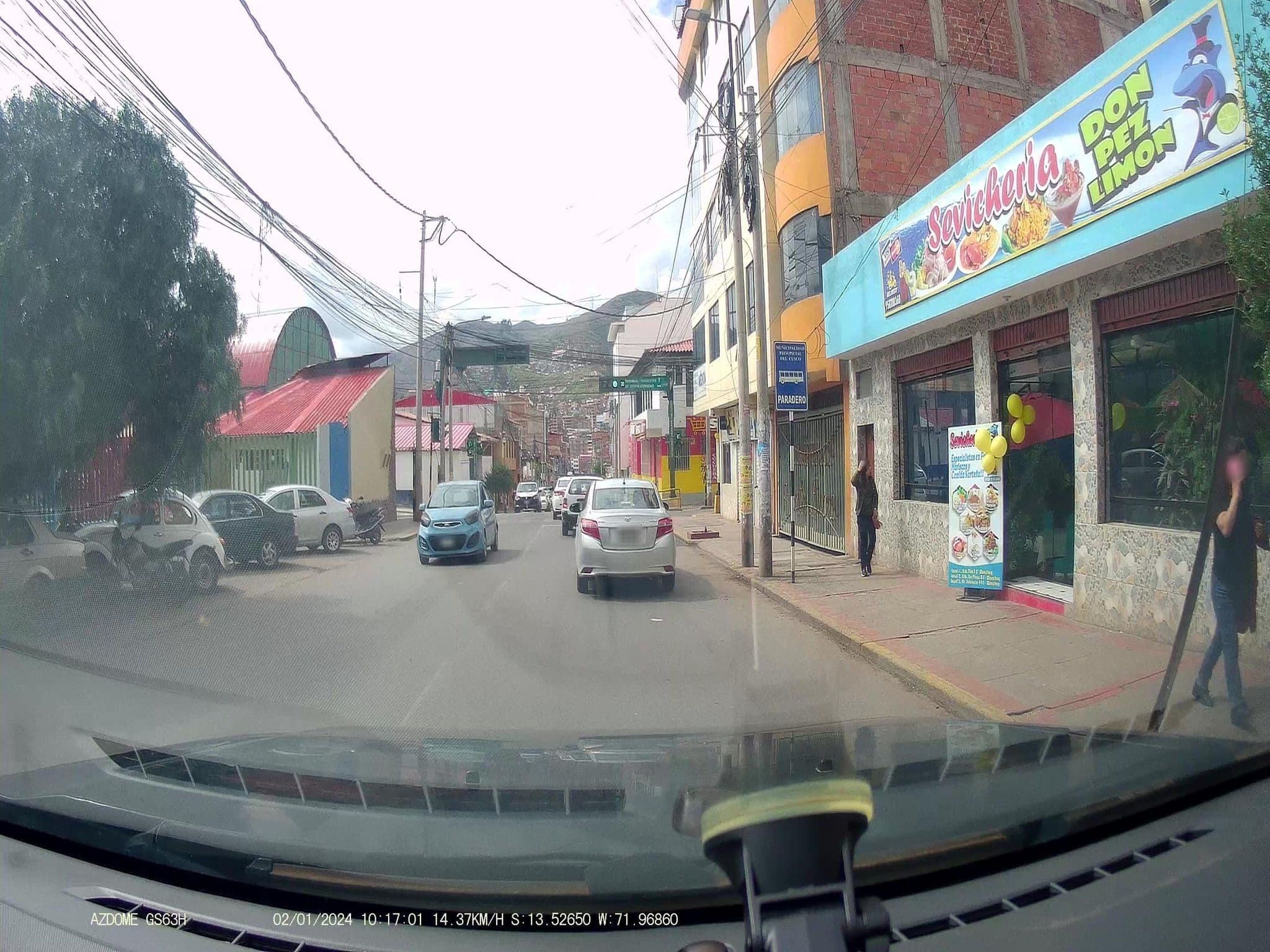 Street view near hostal Mont Carlo, Wanchaq — © jaderbavaresco (CC BY-SA · Mapillary)