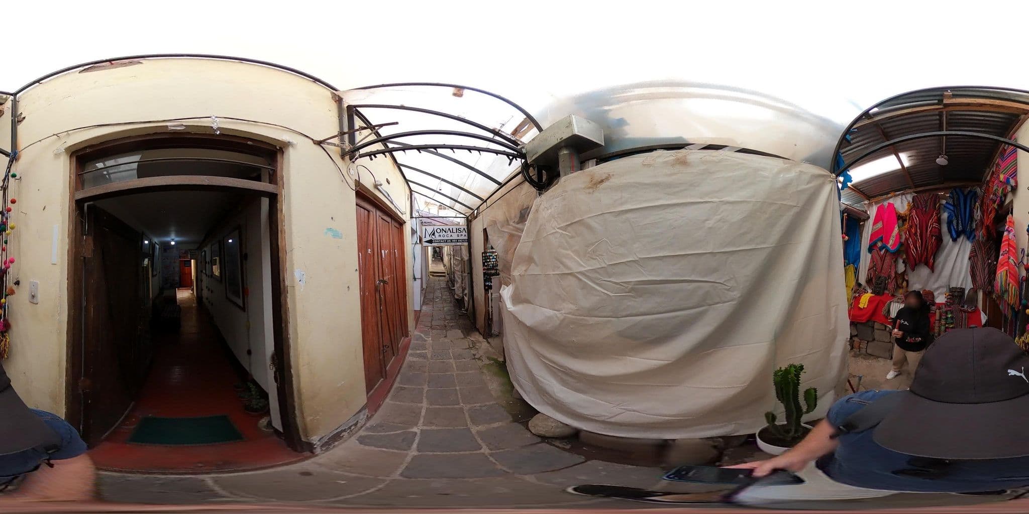 Street view near Alfredo's Palace, Santiago — © jaderbavaresco (CC BY-SA · Mapillary)