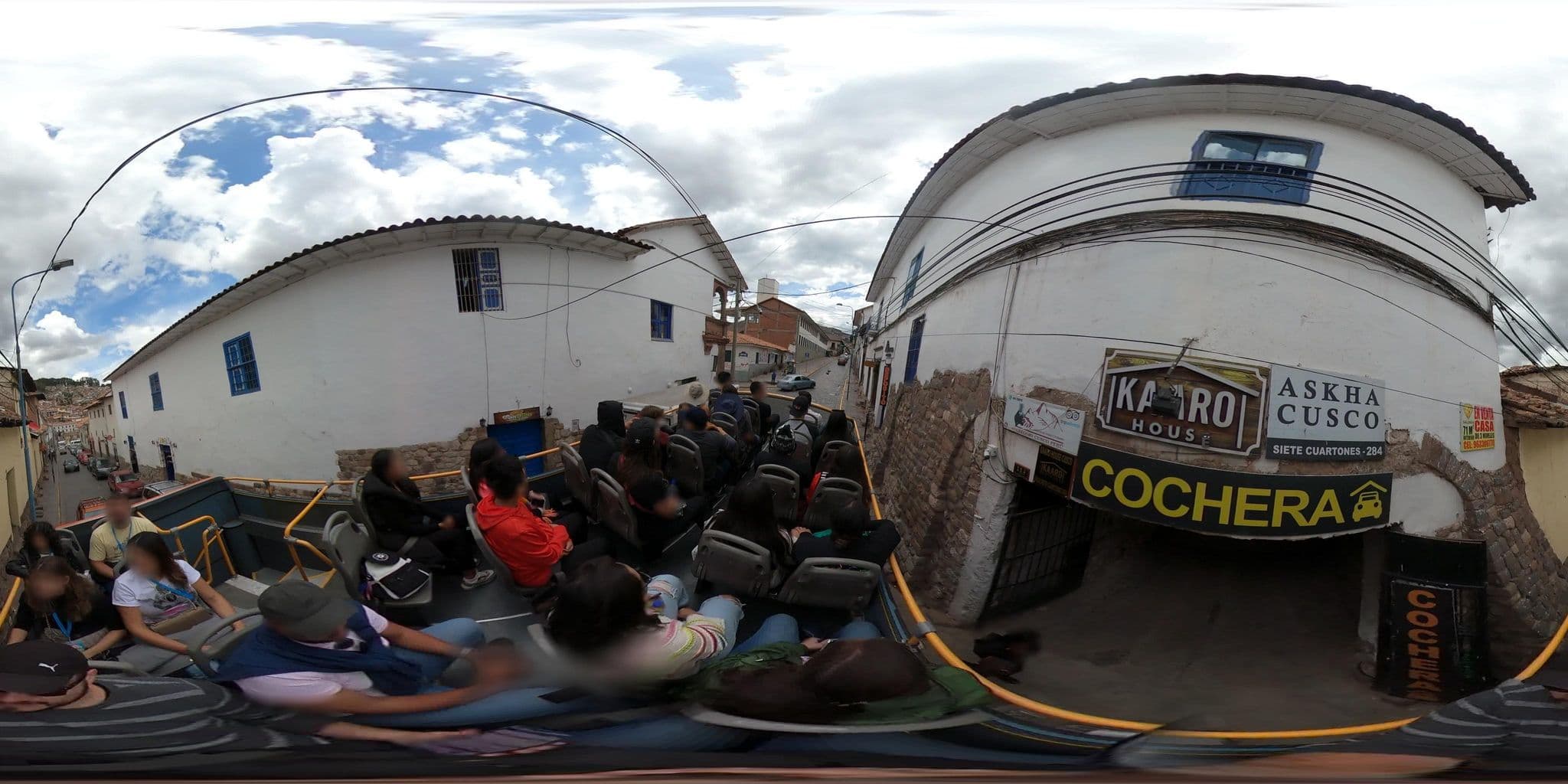 Street view near Kaaro House Cusco, Santiago — © jaderbavaresco (CC BY-SA · Mapillary)