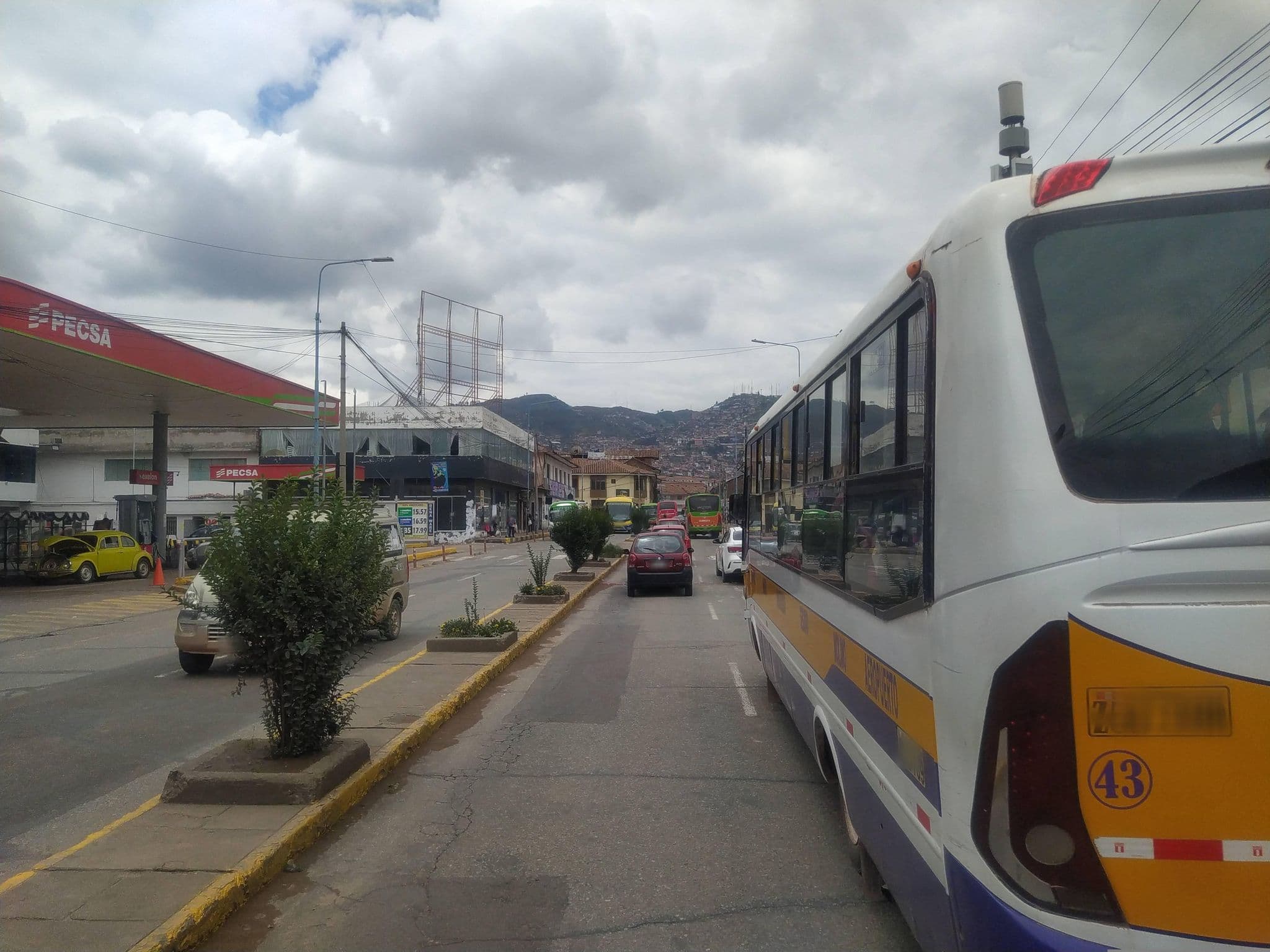 Street view near Hostal Señorial, Wanchaq — © johnarupire (CC BY-SA · Mapillary)