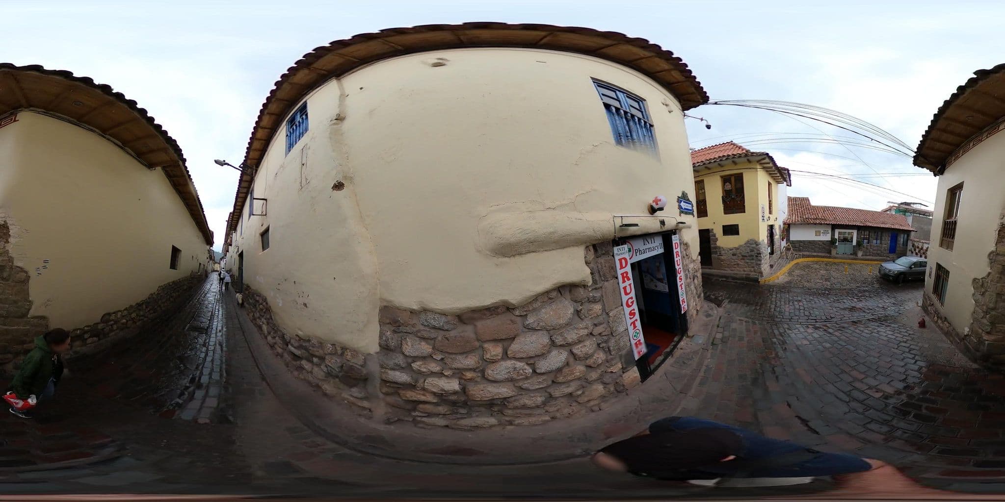 Street view near Amaru II Hostal, Wanchaq — © jaderbavaresco (CC BY-SA · Mapillary)