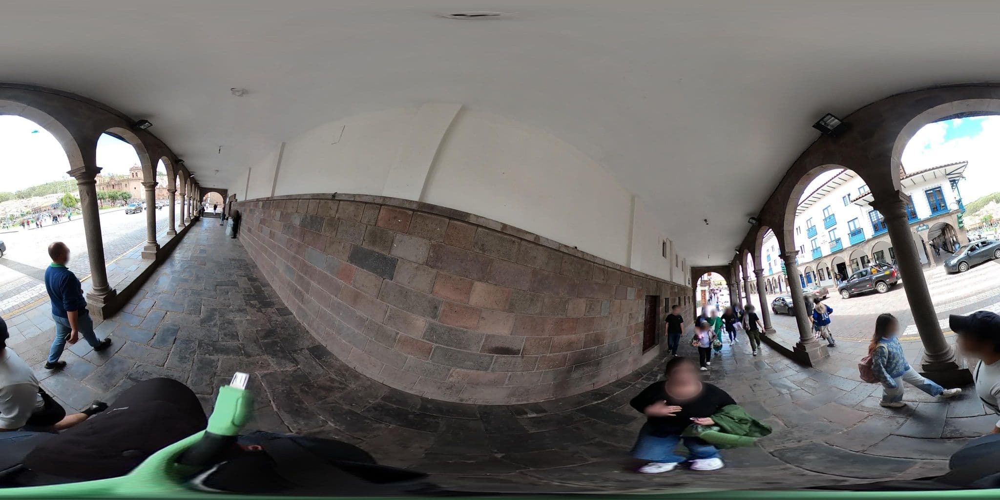 Street view near Hotel Plaza de Armas, Santiago — © jaderbavaresco (CC BY-SA · Mapillary)