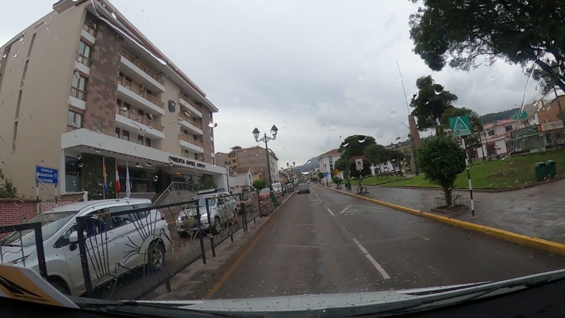 Street view near Sonesta Hotel Cusco, Wanchaq — © jaderbavaresco (CC BY-SA · Mapillary)