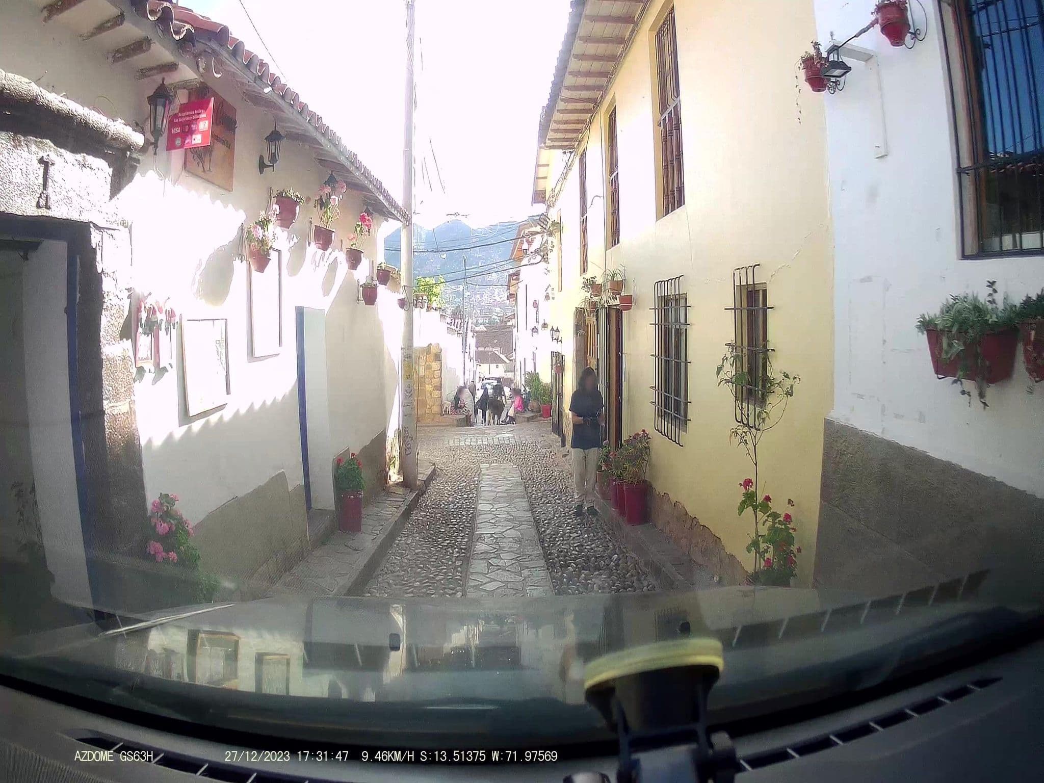 Street view near Hospedaje Jhuno, Wanchaq — © jaderbavaresco (CC BY-SA · Mapillary)
