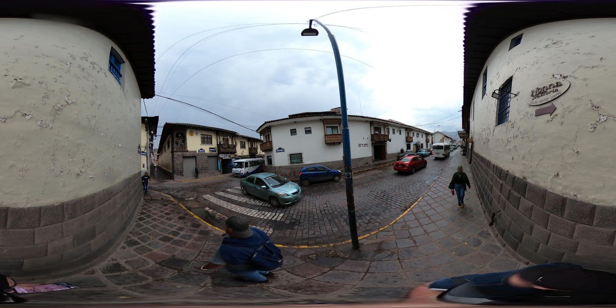 Street view near Hostal el Condado de San Agustin, Wanchaq — © jaderbavaresco (CC BY-SA · Mapillary)