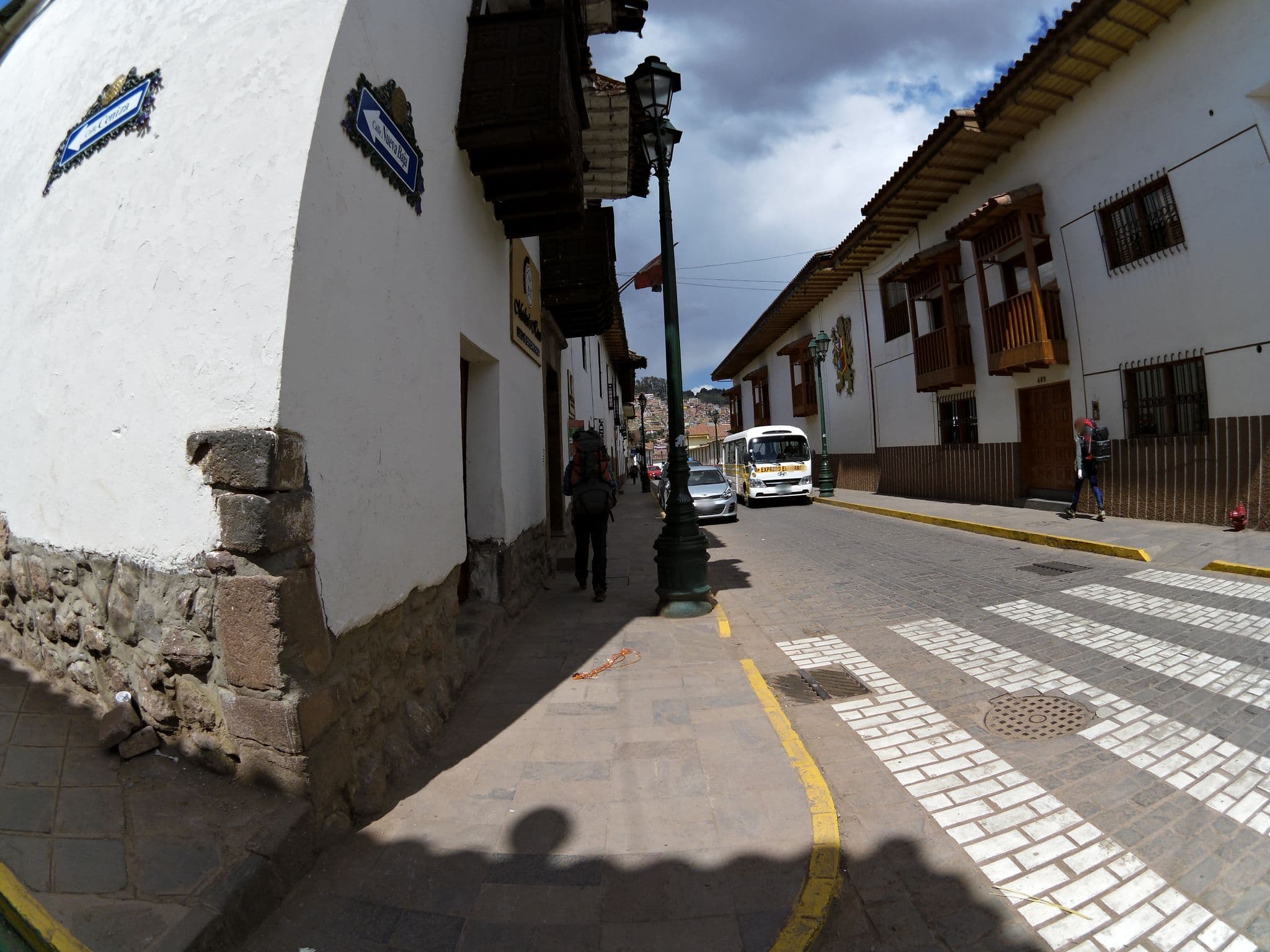 Street view near The Bear Packer, Santiago — © jlevente (CC BY-SA · Mapillary)