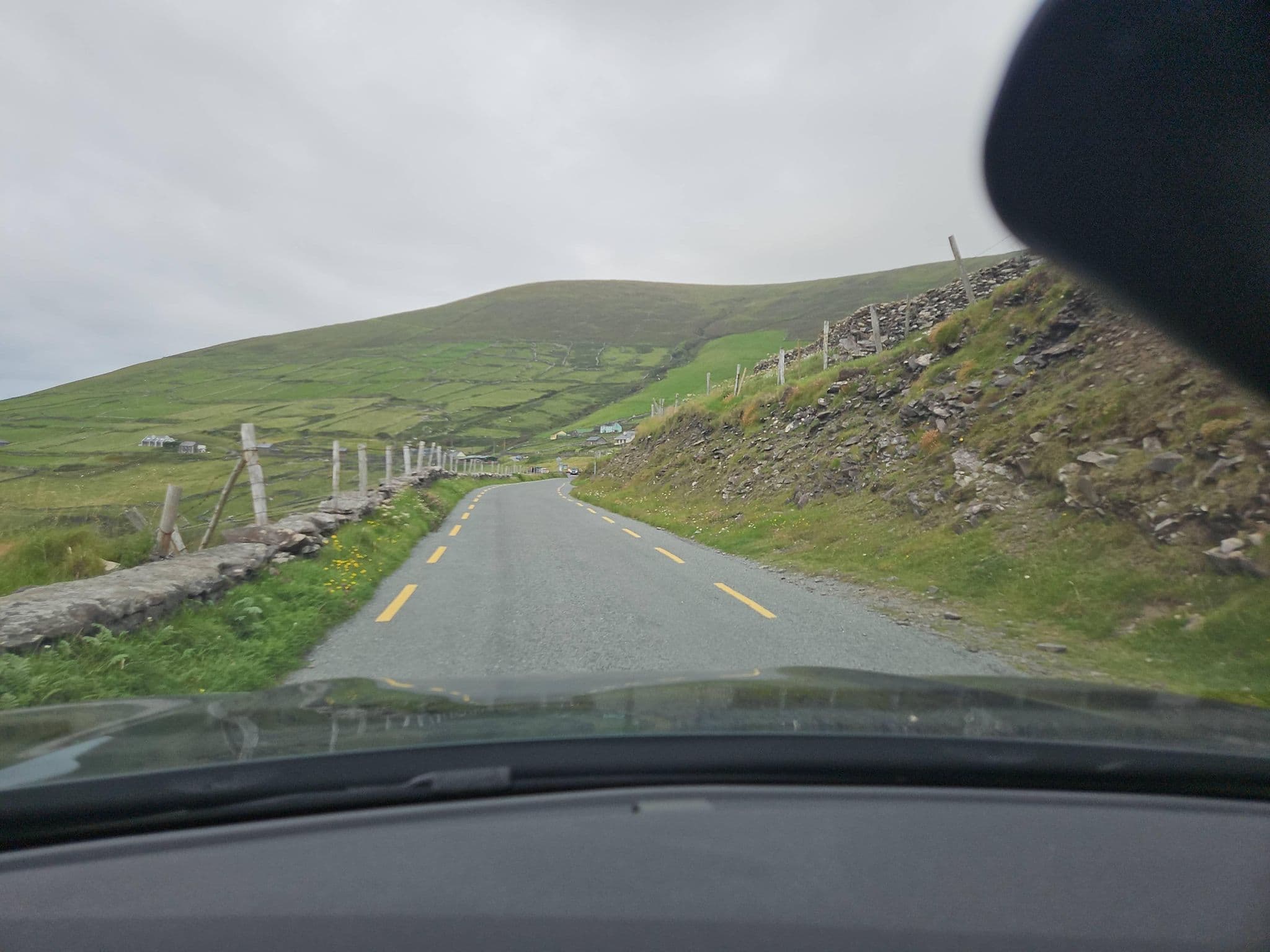 Street view near Ballintaggart House, Dingle — © toho (CC BY-SA · Mapillary)