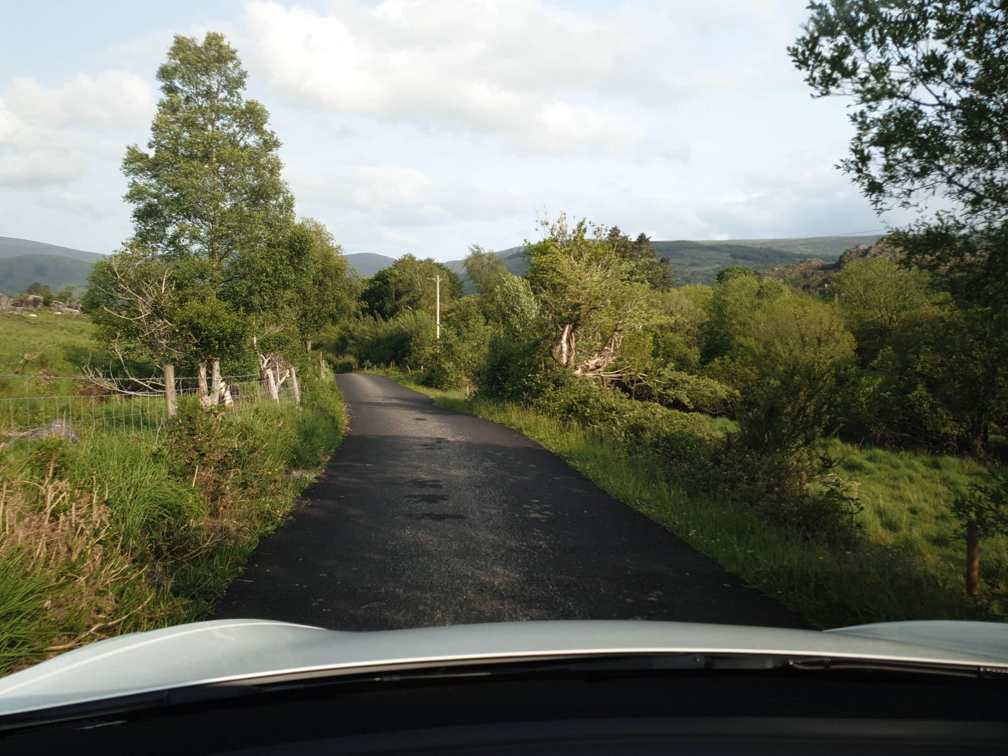 Street view near Hotel Dunloe Castle, Kenmare — © yannakis (CC BY-SA · Mapillary)