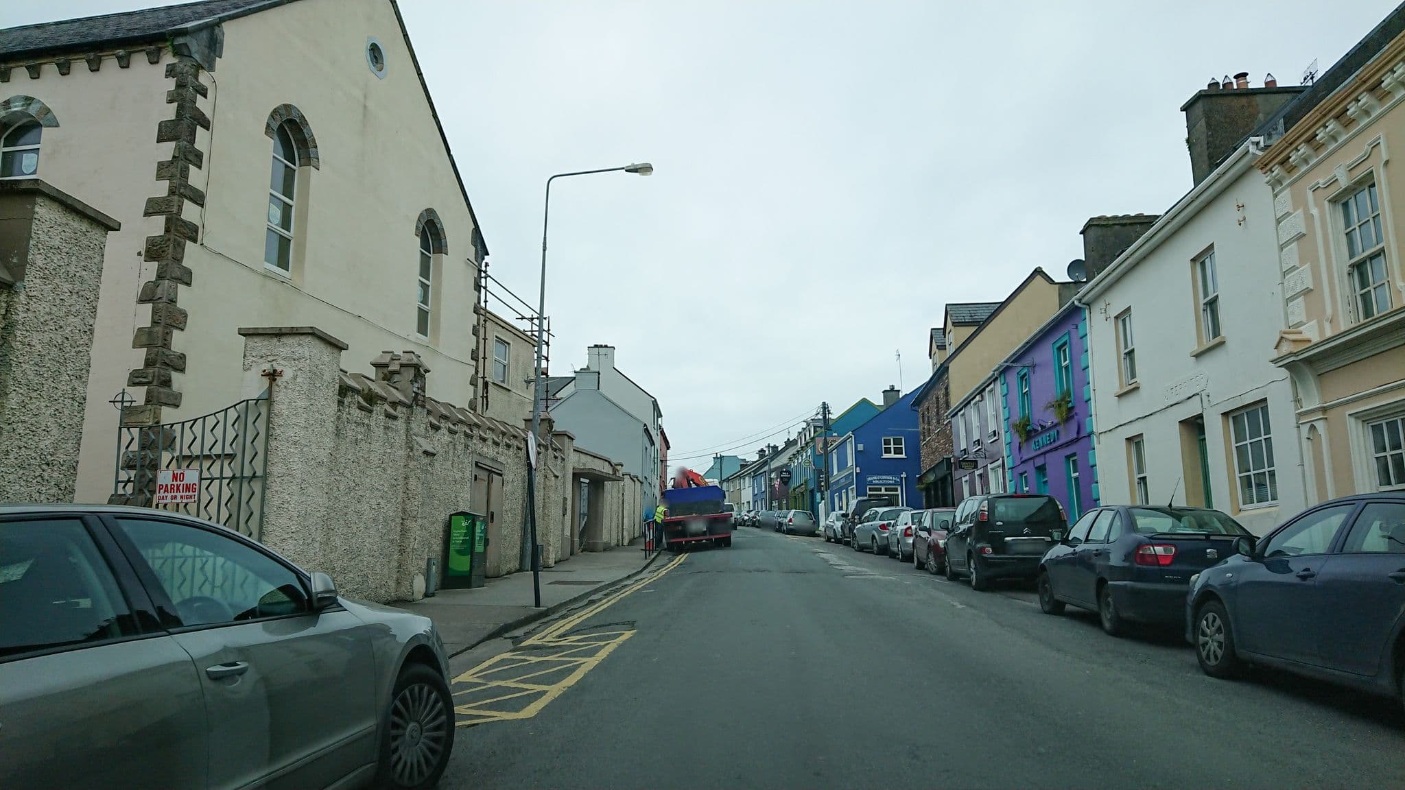 Street view near O'Connor's Dingle Townhouse, Dingle — © dave683 (CC BY-SA · Mapillary)