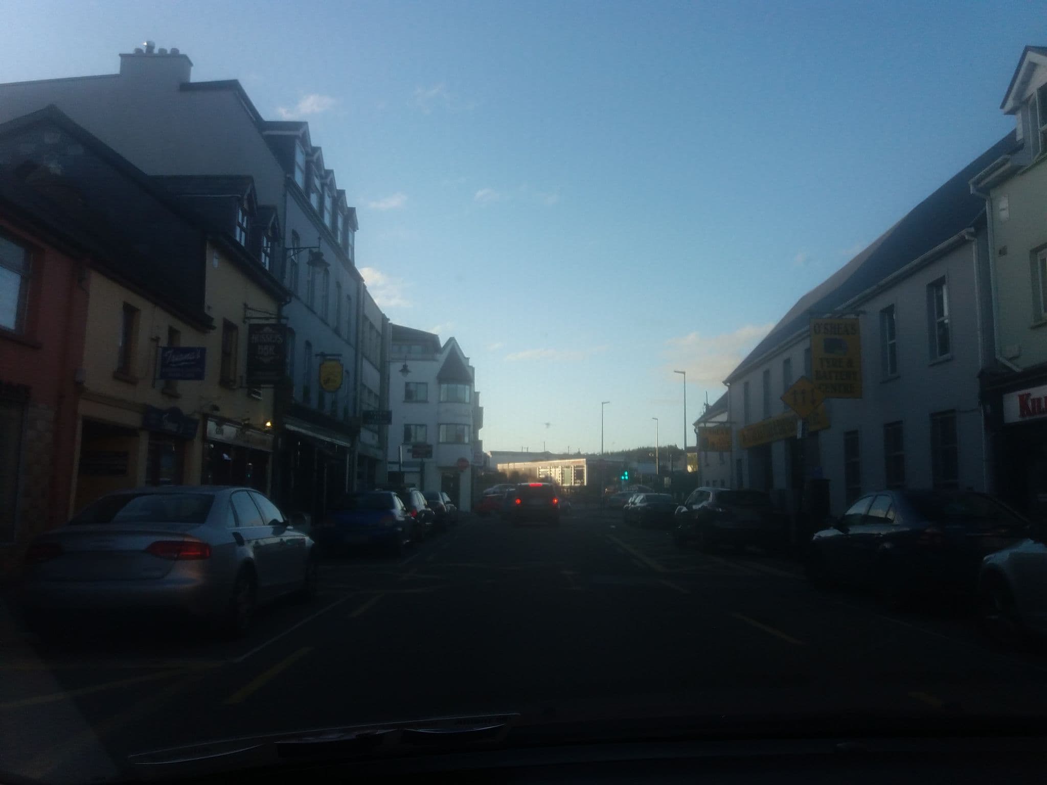Street view near Hussey's Townhouse and Bar, Killarney — © tshedy (CC BY-SA · Mapillary)