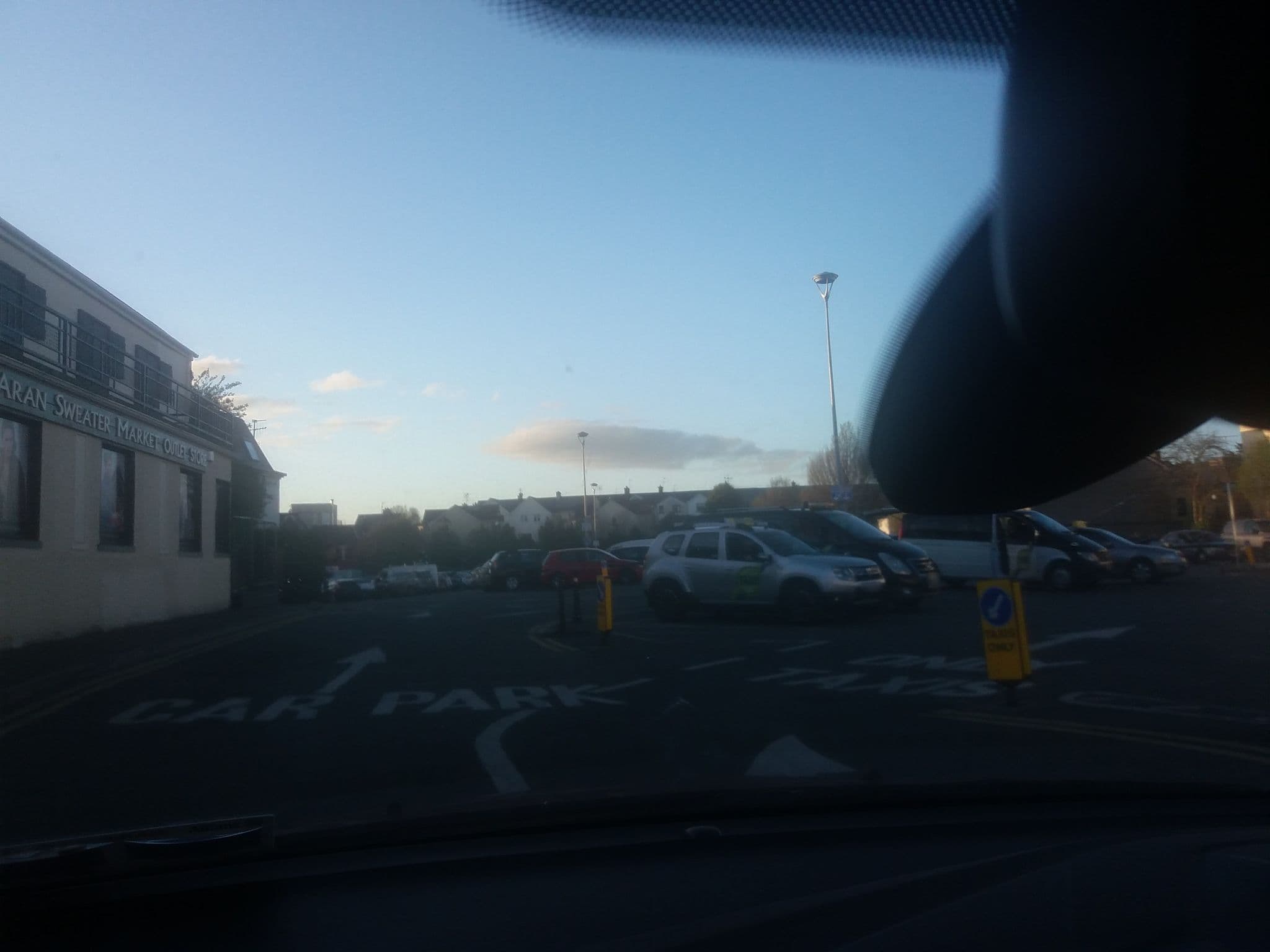 Street view near Dan Linehan's B&B, Killarney — © tshedy (CC BY-SA · Mapillary)