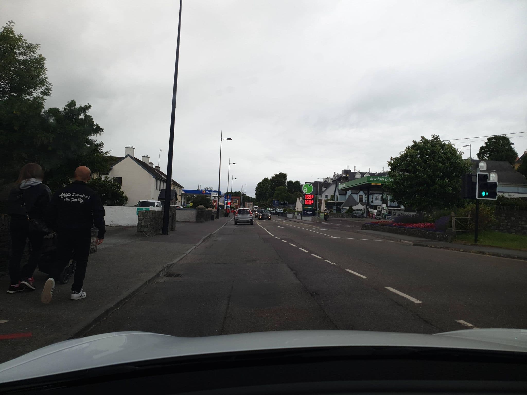 Street view near Harmony Inn - Glena House, Killarney — © yannakis (CC BY-SA · Mapillary)