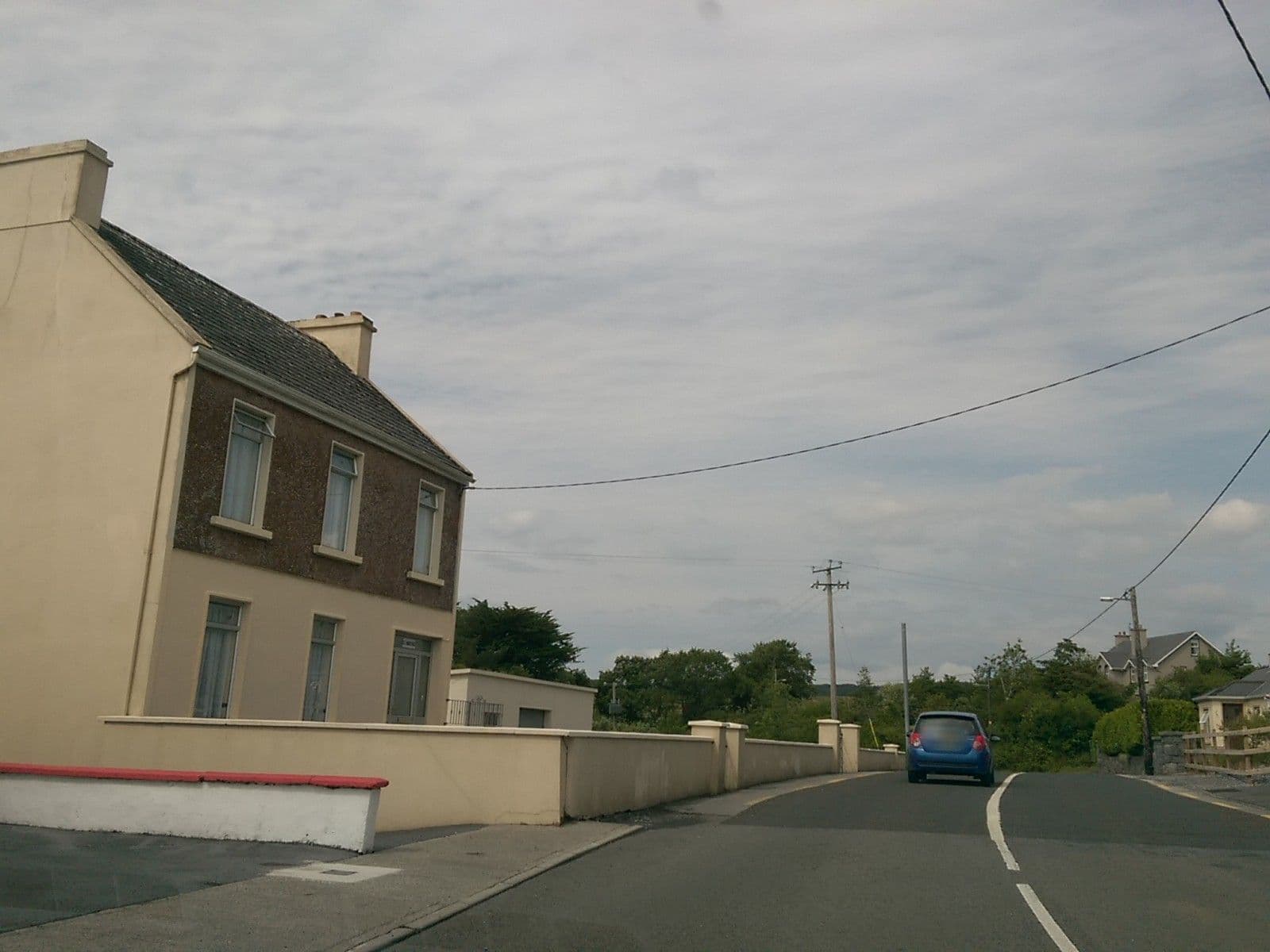 Street view near The Wild Honey Inn, Ennistimon — © dacor (CC BY-SA · Mapillary)