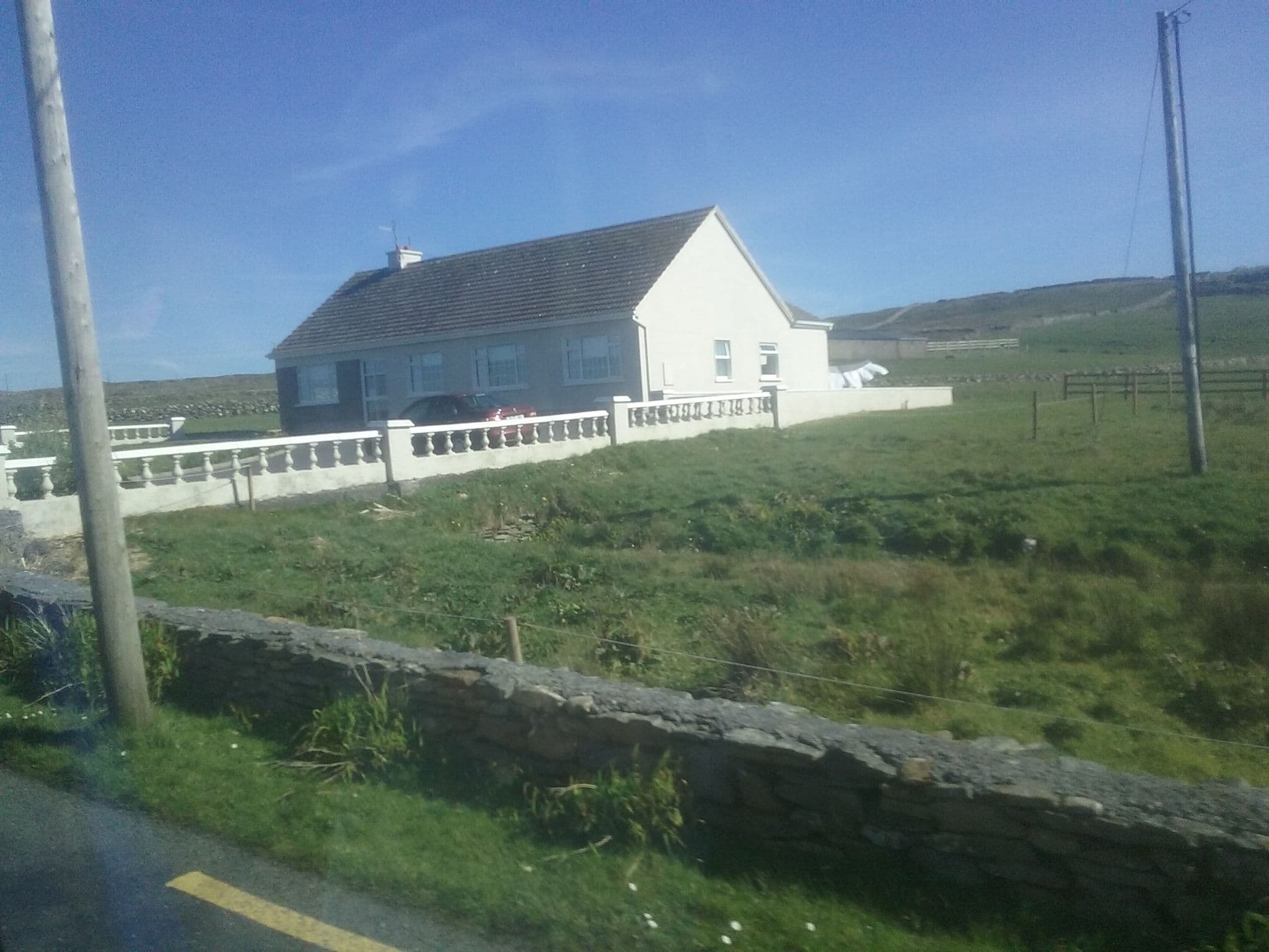 Street view near emohruo b&b, Ennistimon — © tshedy (CC BY-SA · Mapillary)
