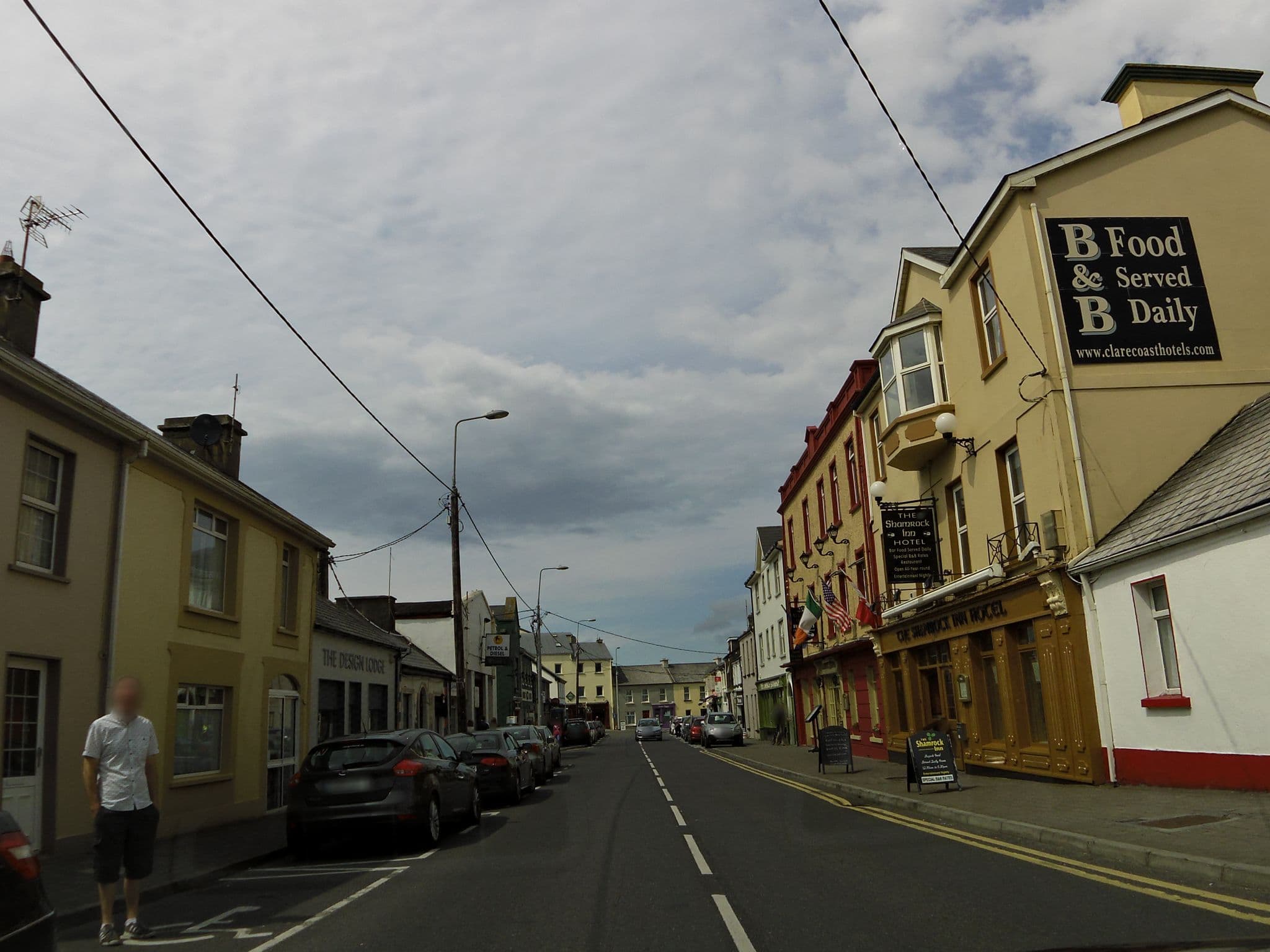 Street view near Shamrock Inn Lahinch, Ennistimon — © dacor (CC BY-SA · Mapillary)