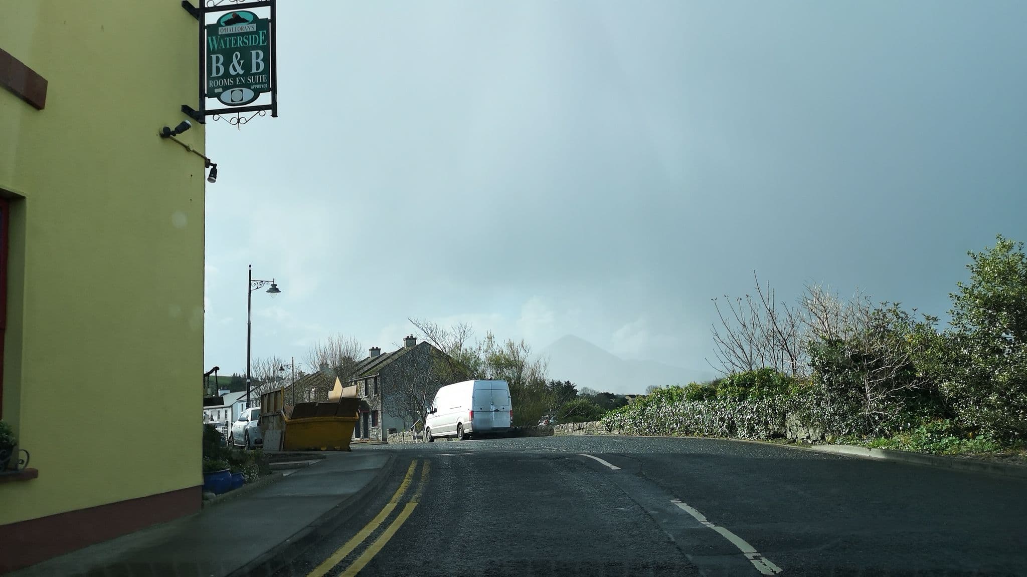 Street view near The Waterside Guesthouse, Westport — © dacor (CC BY-SA · Mapillary)