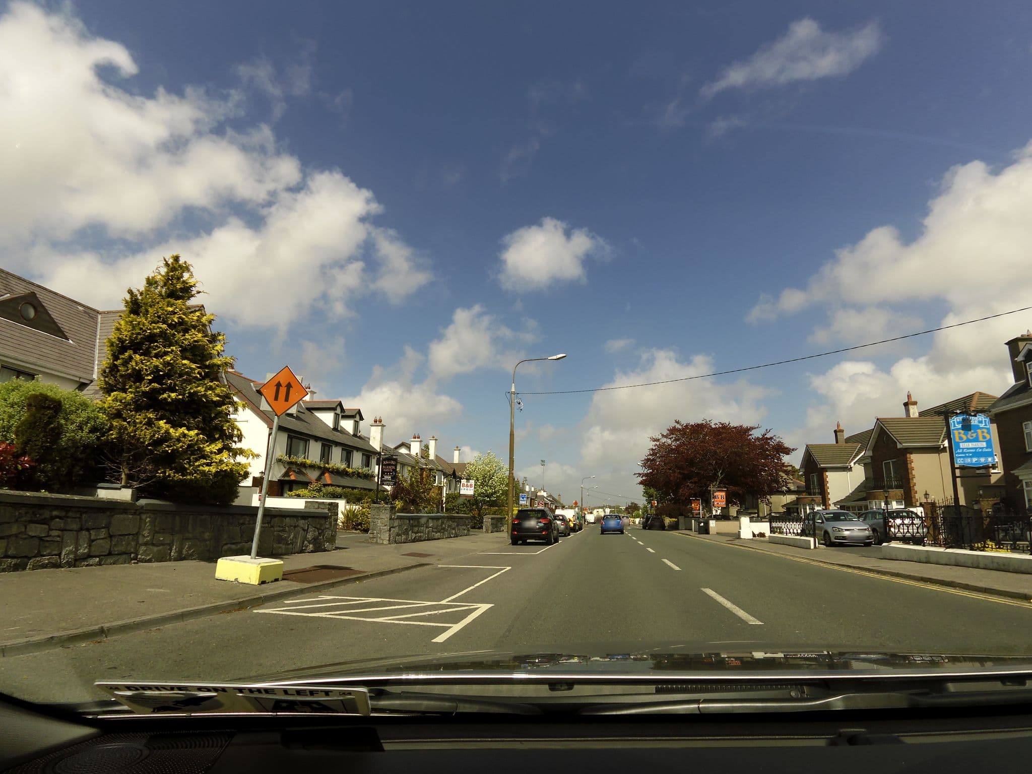 Street view near Ashford Manor, Galway — © bitnapper (CC BY-SA · Mapillary)