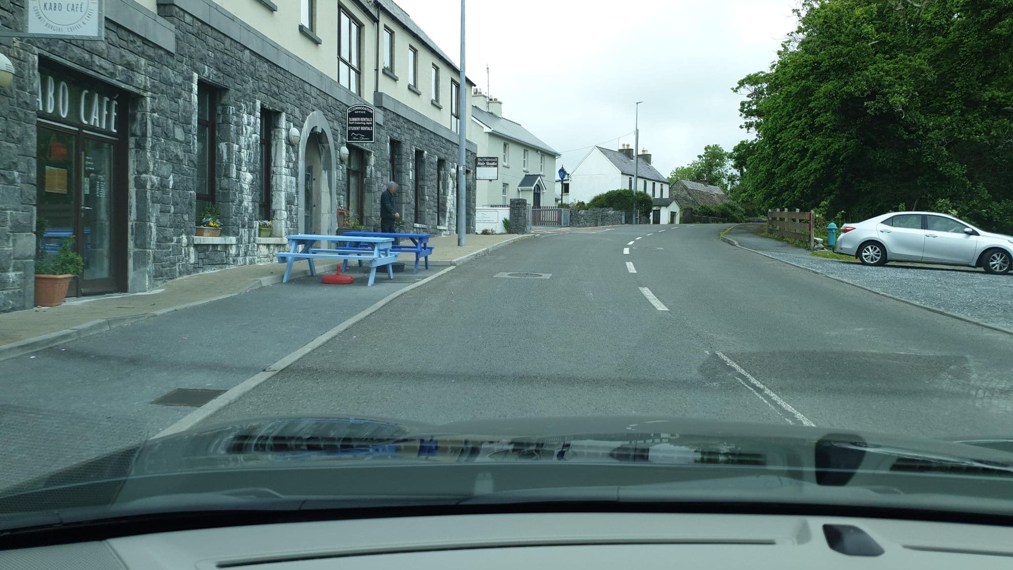 Street view near Connemara Coastal Cottages, Clifden — © yannakis (CC BY-SA · Mapillary)