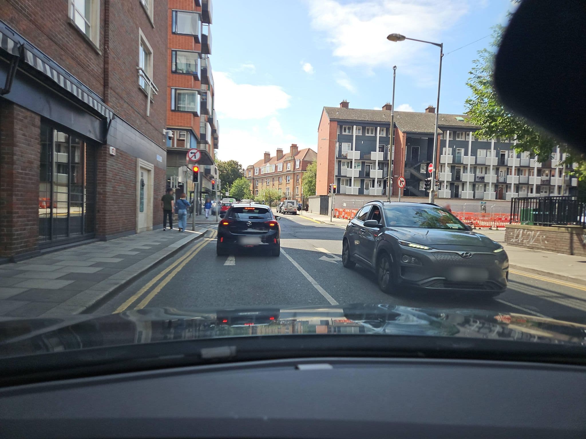 Street view near Travelodge, Dublin — © toho (CC BY-SA · Mapillary)