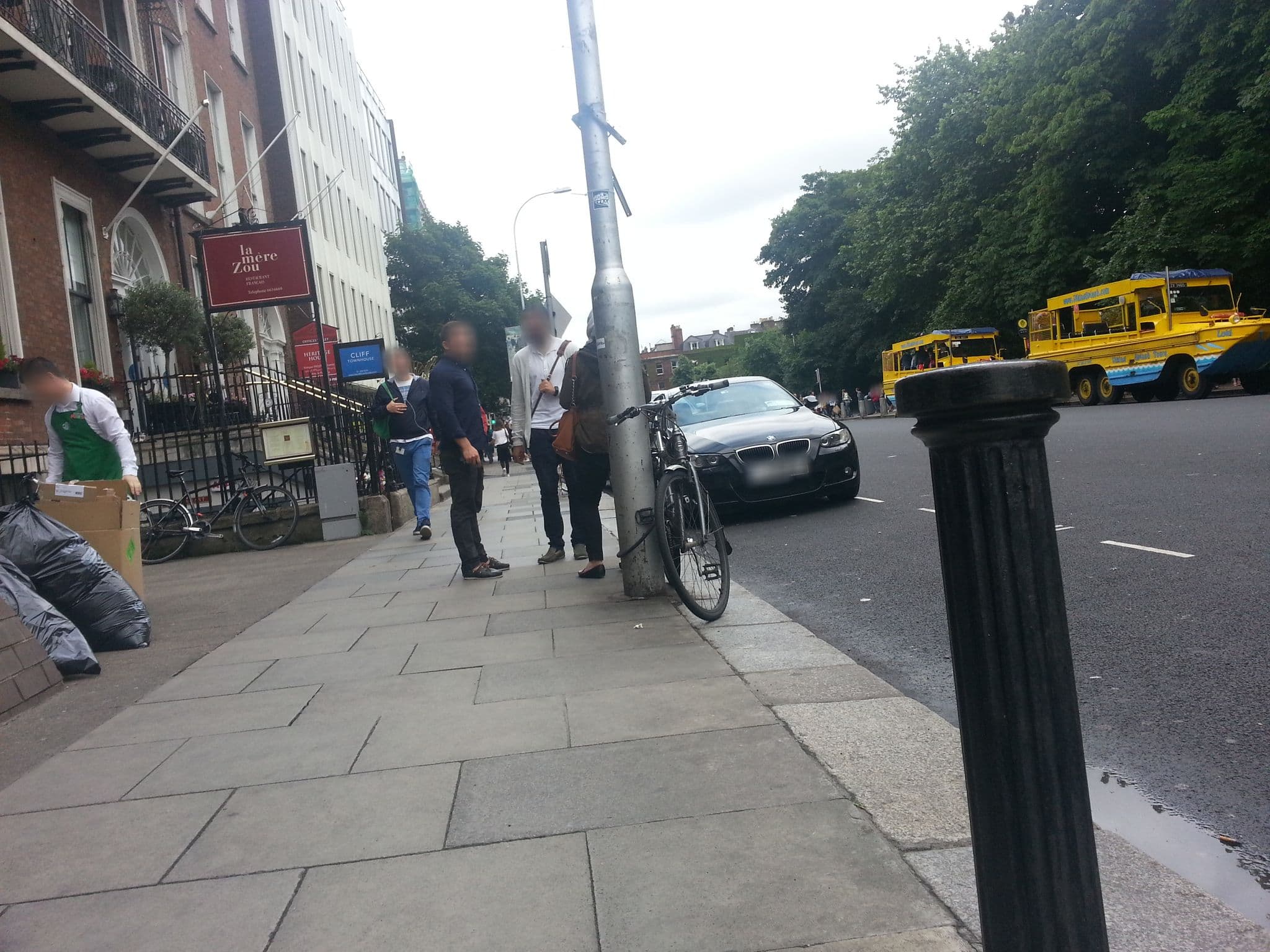 Street view near The Cliff Townhouse, Dublin — © pbb (CC BY-SA · Mapillary)