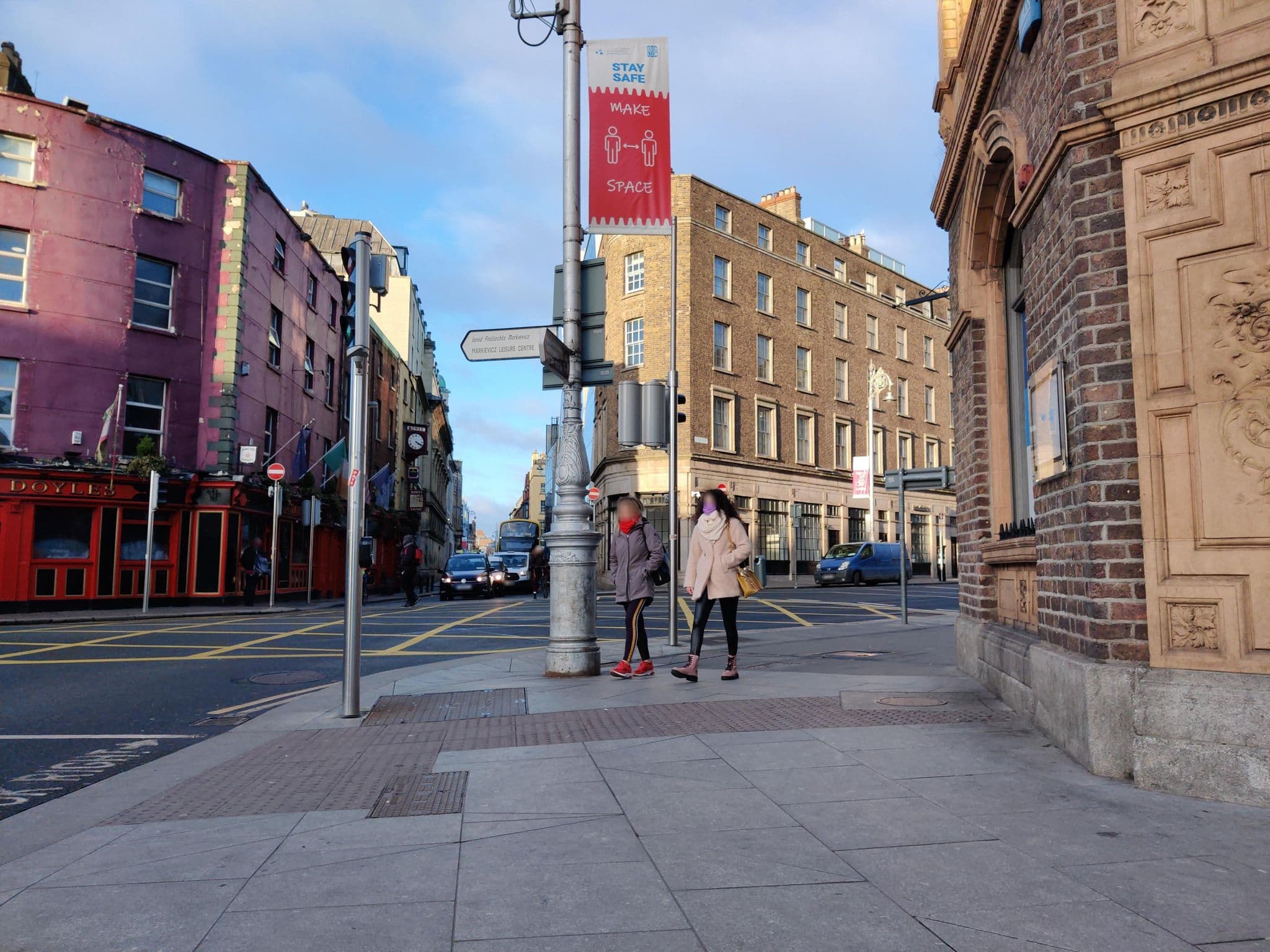 Street view near Budget Accomodation, Dublin — © tumblecow (CC BY-SA · Mapillary)