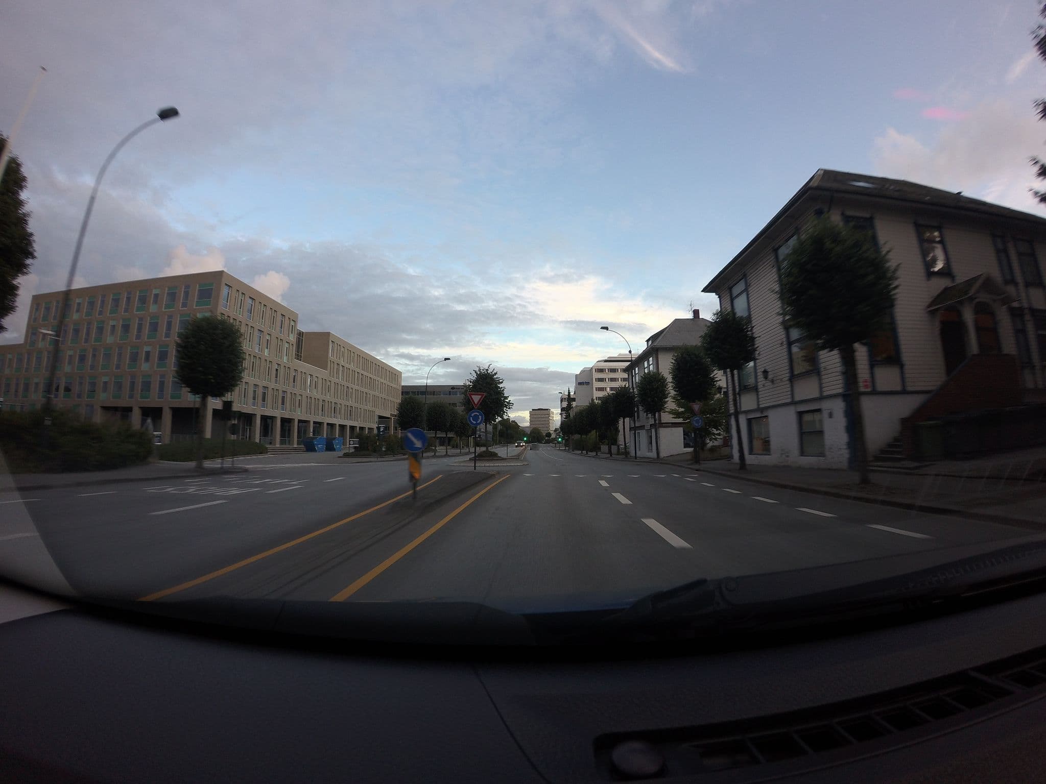 Street view near Heimly Pensjonat, Stavanger — © czadzik (CC BY-SA · Mapillary)
