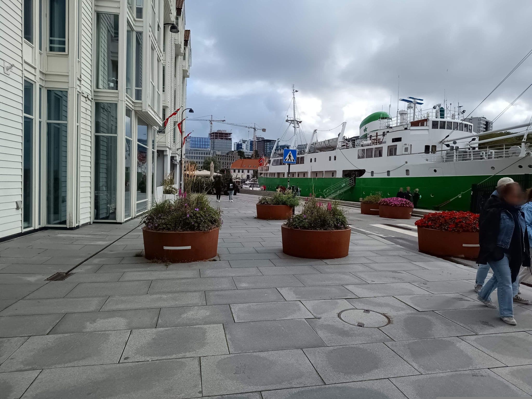 Street view near Clarion Collection Hotel Skagen Brygge, Stavanger — © Albergarri788 (CC BY-SA · Mapillary)