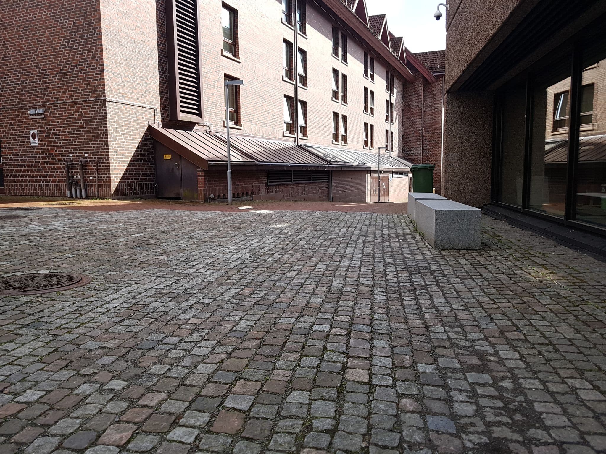Street view near Lobby at the Bergen Radisson Blu, Bergen — © pbb (CC BY-SA · Mapillary)