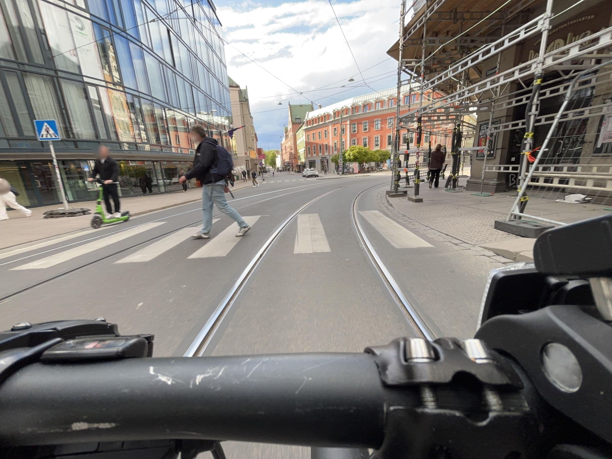 Street view near Tulip inn Rainbow hotel Norrøna, Oslo — © sontor (CC BY-SA · Mapillary)