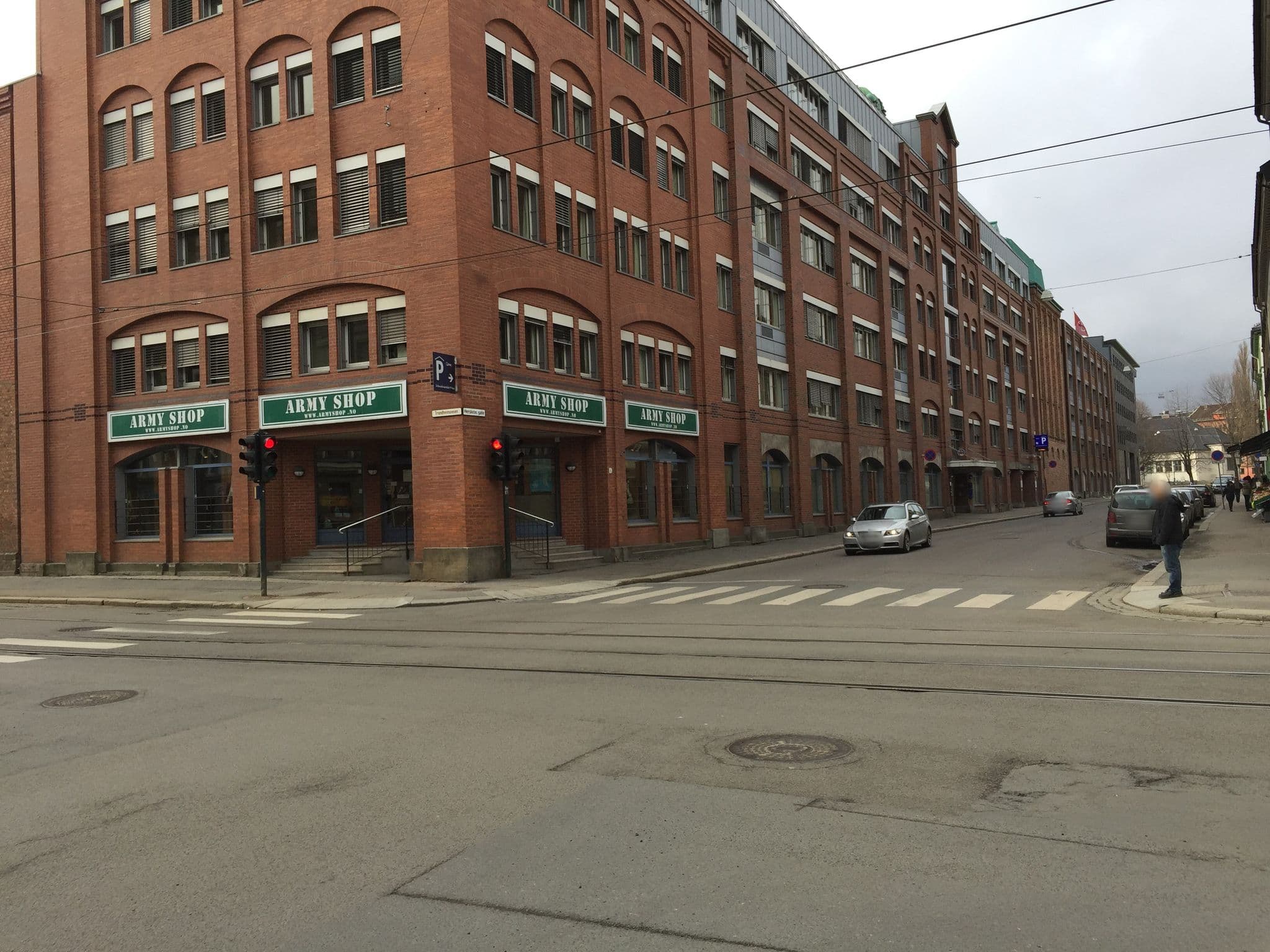 Street view near Gruner Apartment Hotel, Oslo — © simen (CC BY-SA · Mapillary)