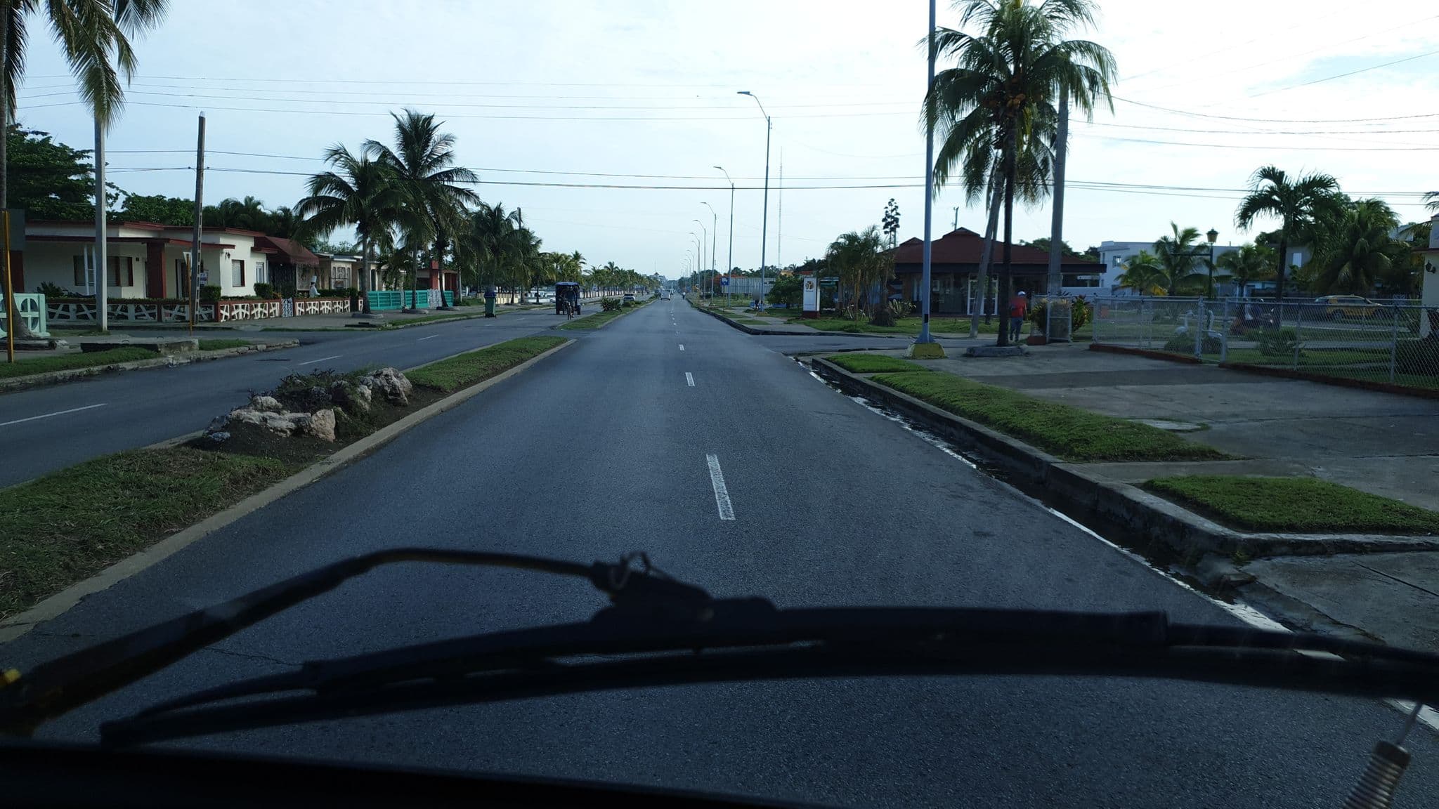 Street view near Casa Villoch, Cienfuegos