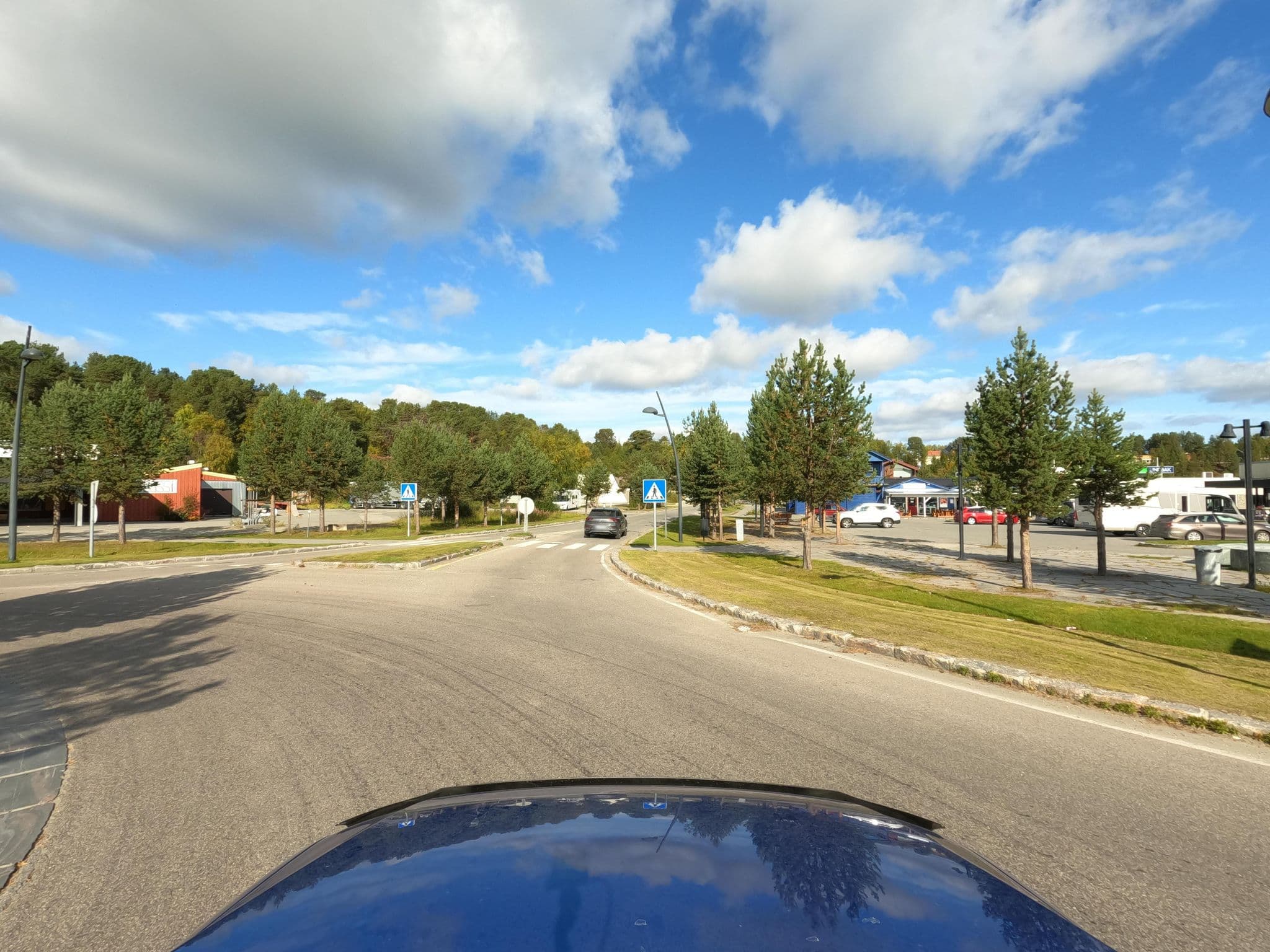 Street view near Jergul Astu, Kárášjohka — © catoandersen (CC BY-SA · Mapillary)