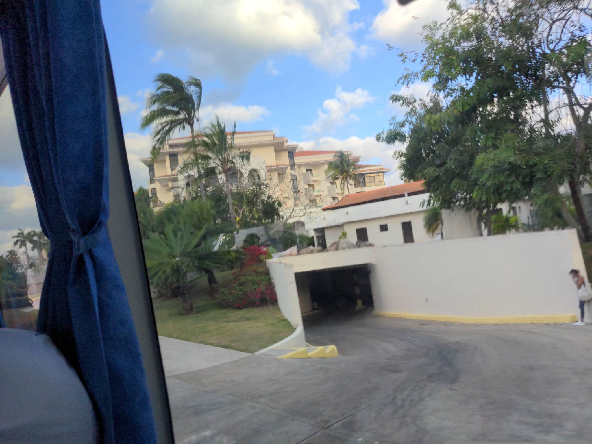 Street view near Hotel Meliá Las Américas, Varadero