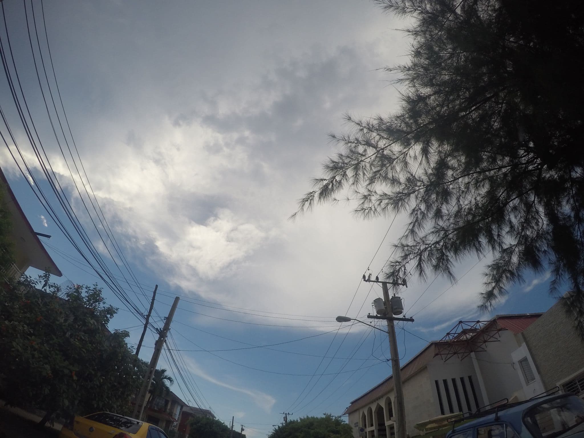 Street view near Hostal Villamar, Almendares — © ccossio (CC BY-SA · Mapillary)