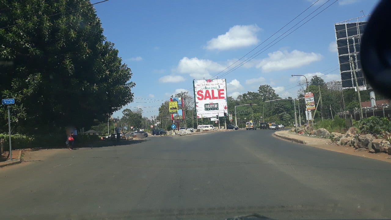 Street view near Kilimanjaro Suite, Nairobi — © reggie (CC BY-SA · Mapillary)