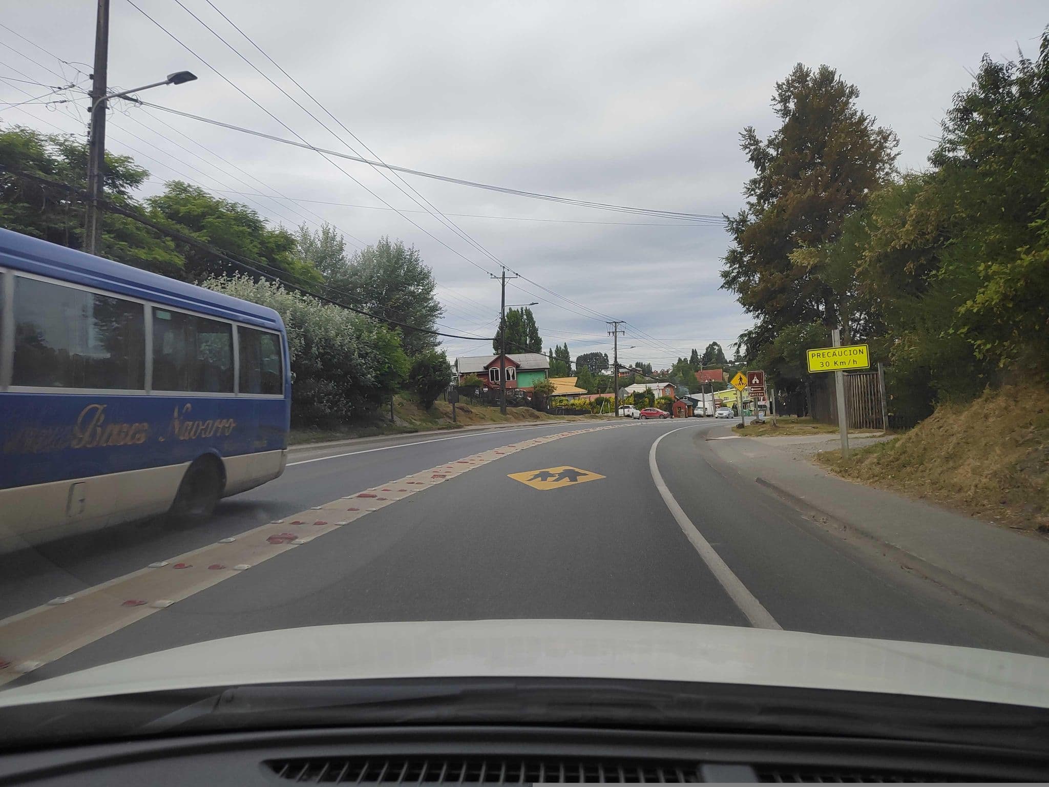 Street view near Hosteria, Castro — © andresduhour (CC BY-SA · Mapillary)