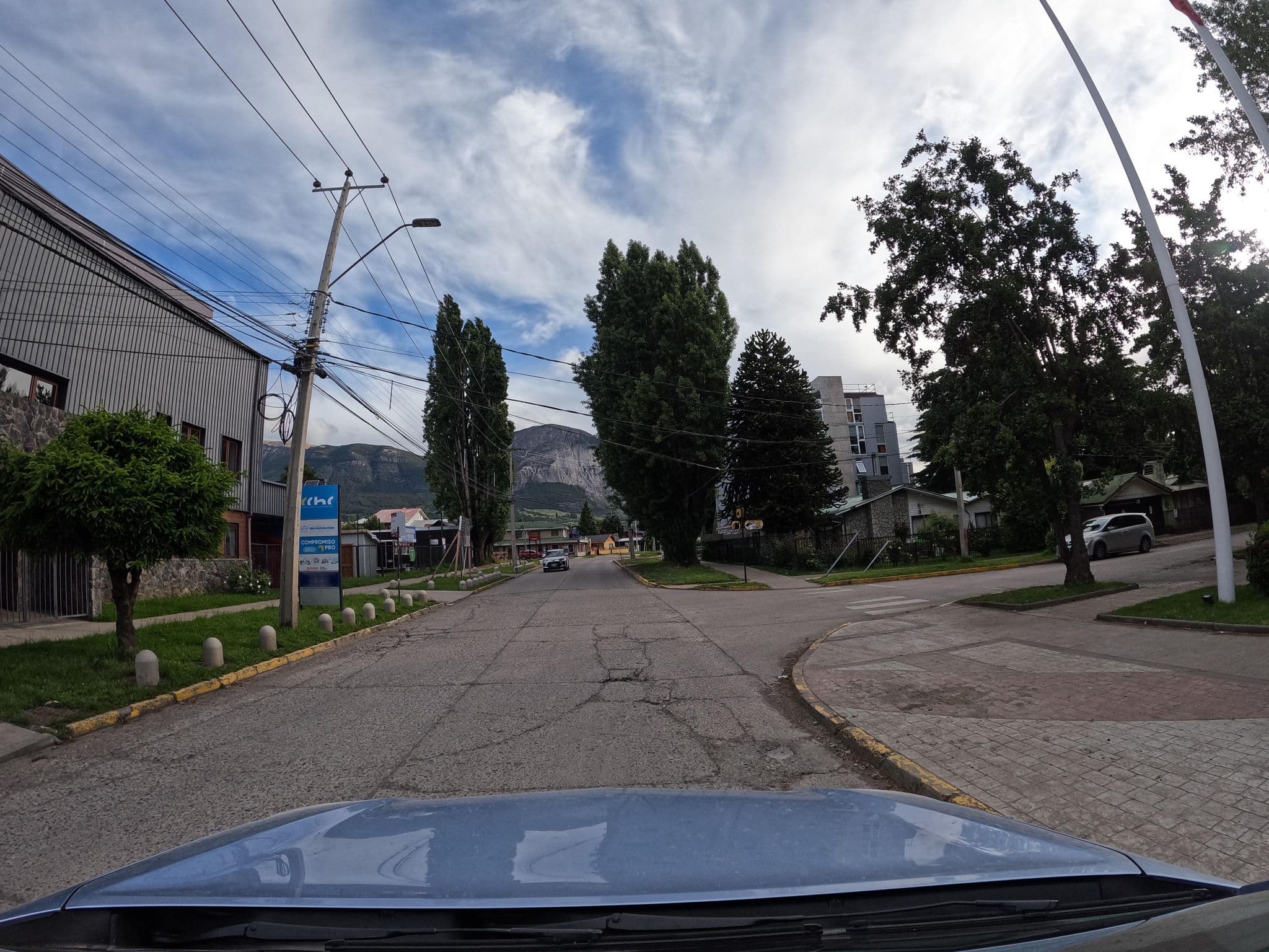 Street view near Cabañas Dussen, Coyhaique — © Kaart_Local (CC BY-SA · Mapillary)